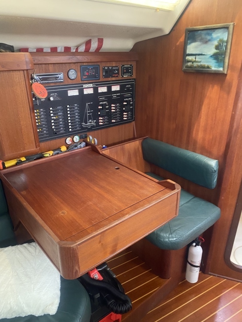 1996 Hunter Legend 40.5 - Image 7