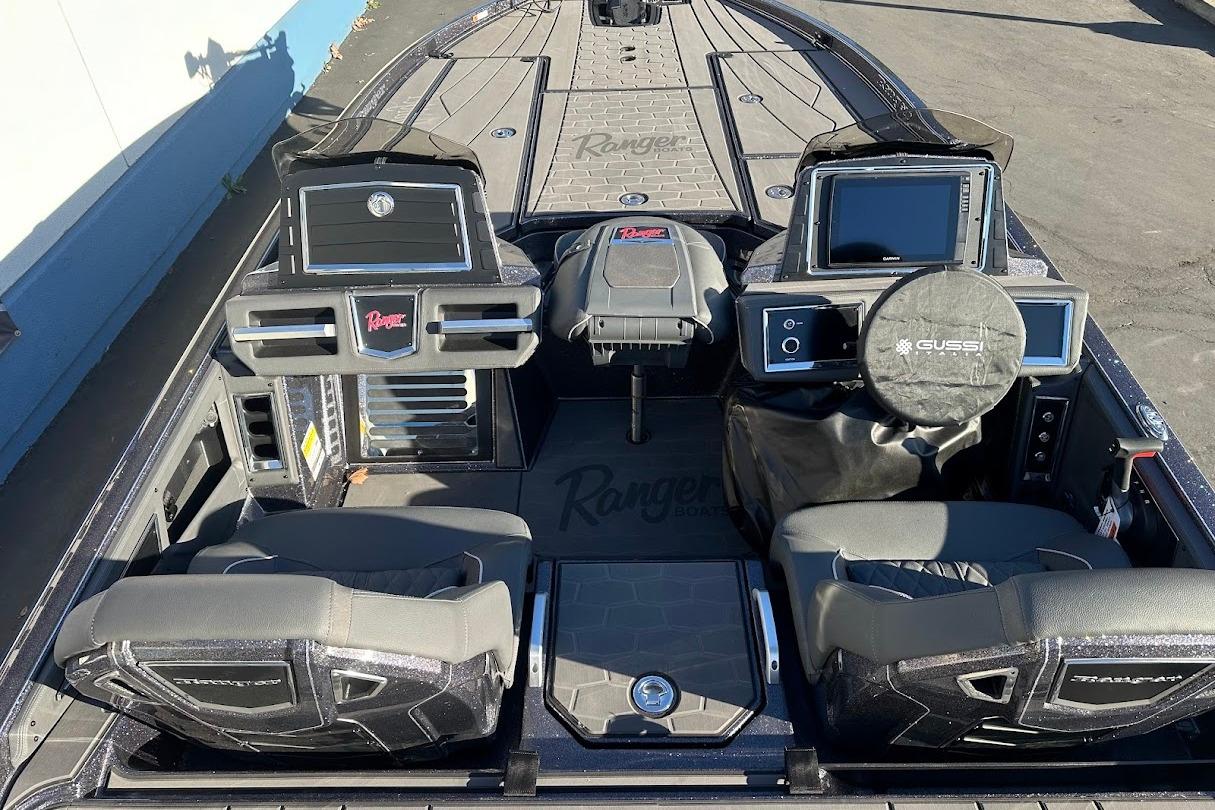 2026 Ranger Z521R Garmin Cup-Equipped boat interior with advanced navigation systems and seating.