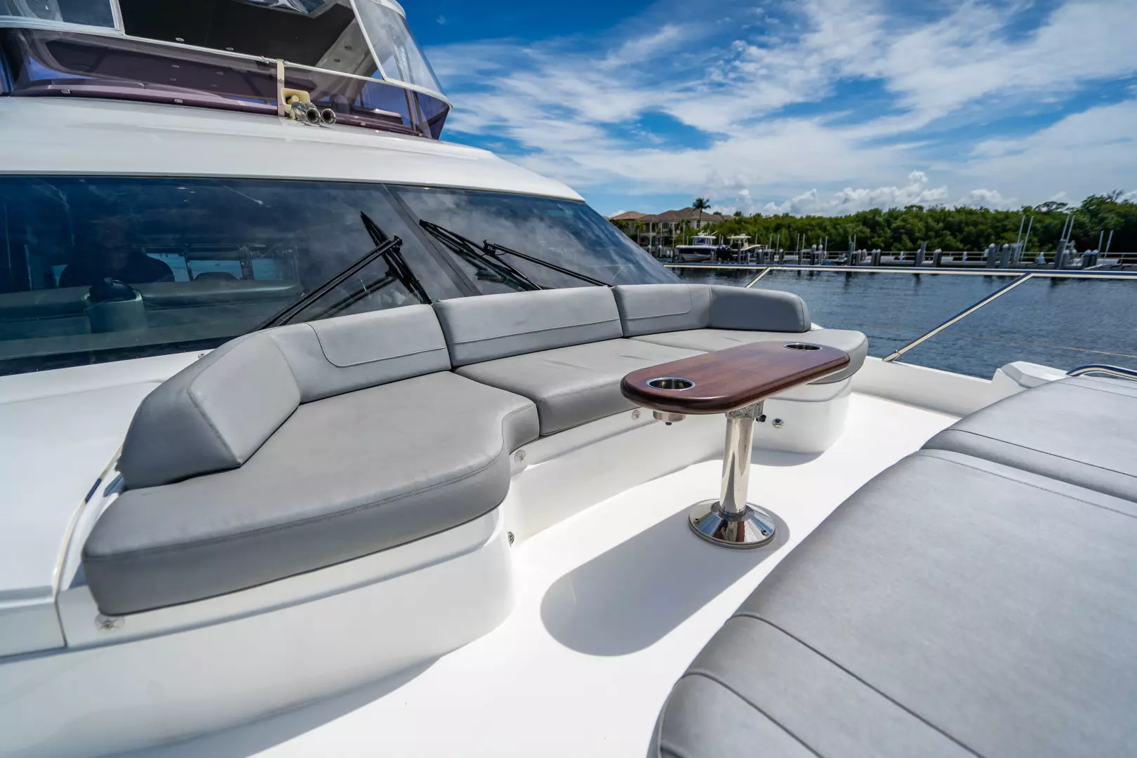 2018 Princess F62 - Image 26