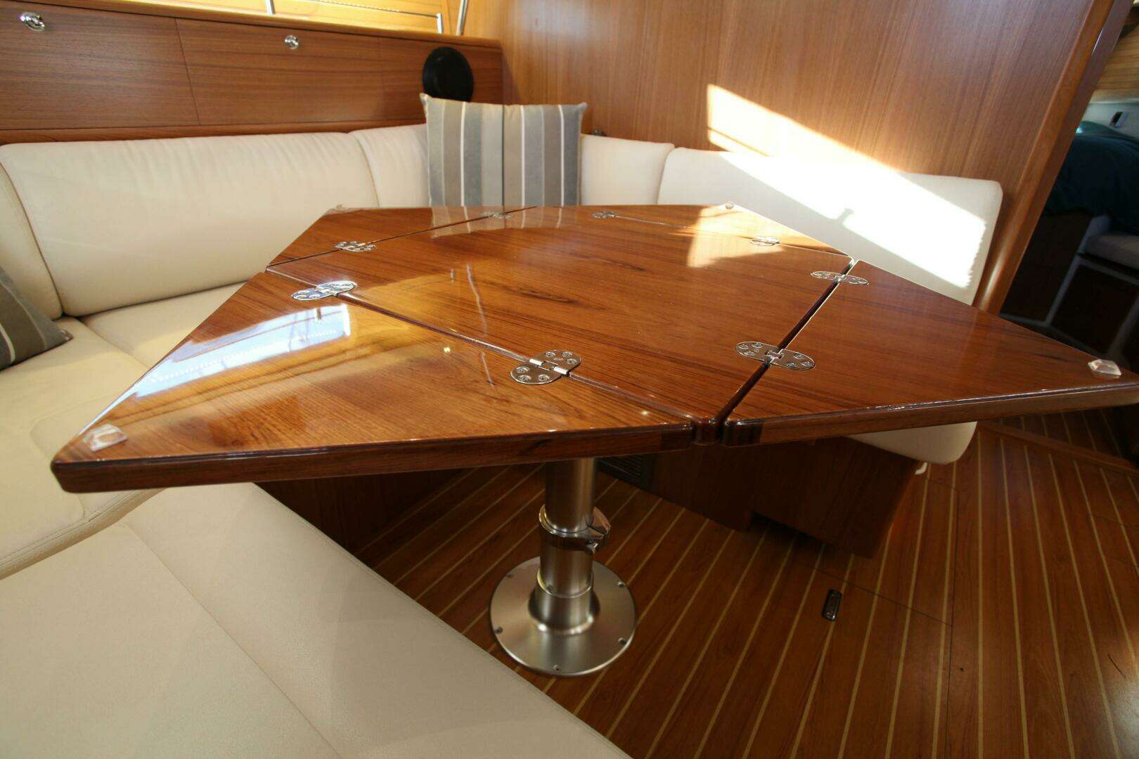 2025 Catalina 426 - Image 187