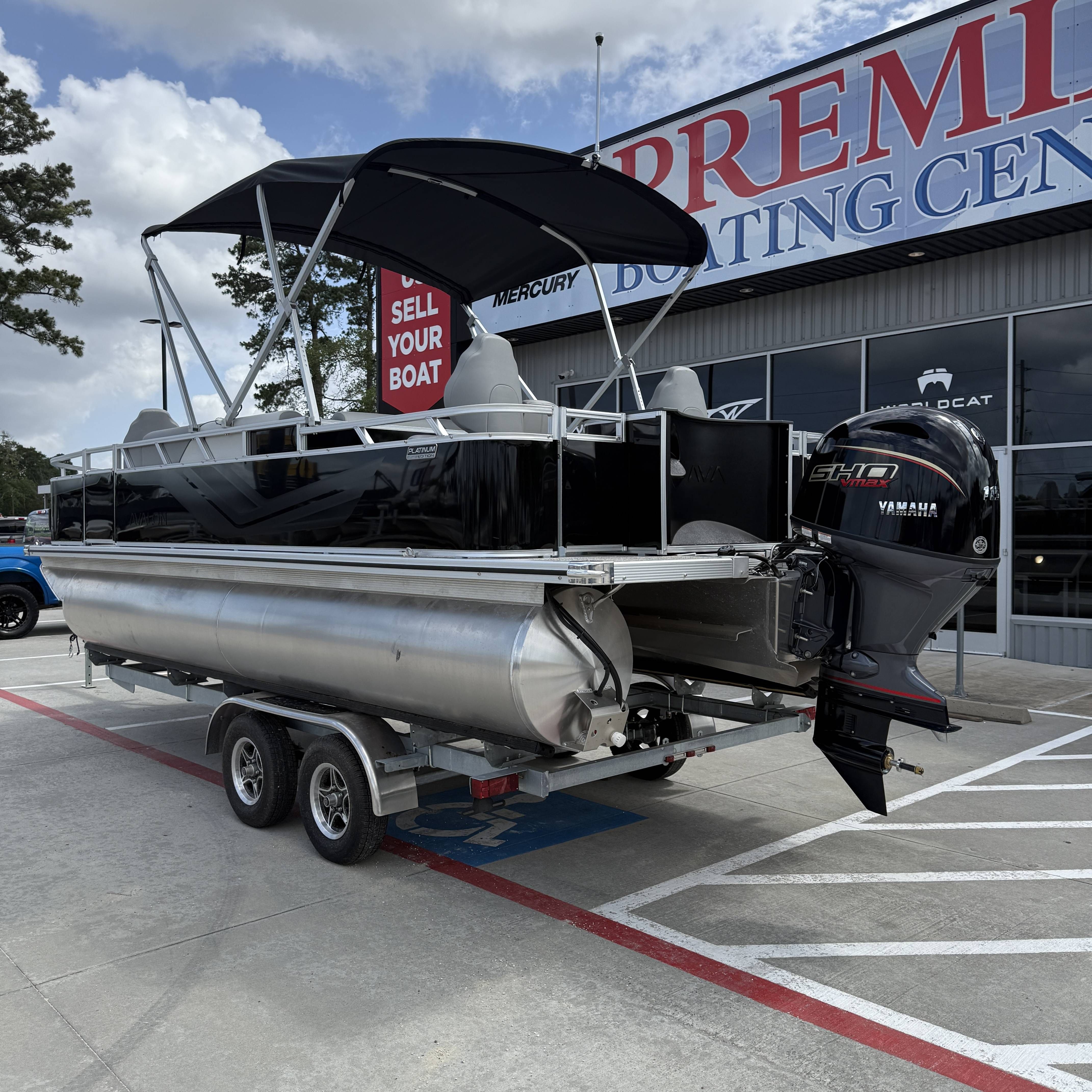 2026 Avalon Venture 85 Rear Fish - 21' - 16