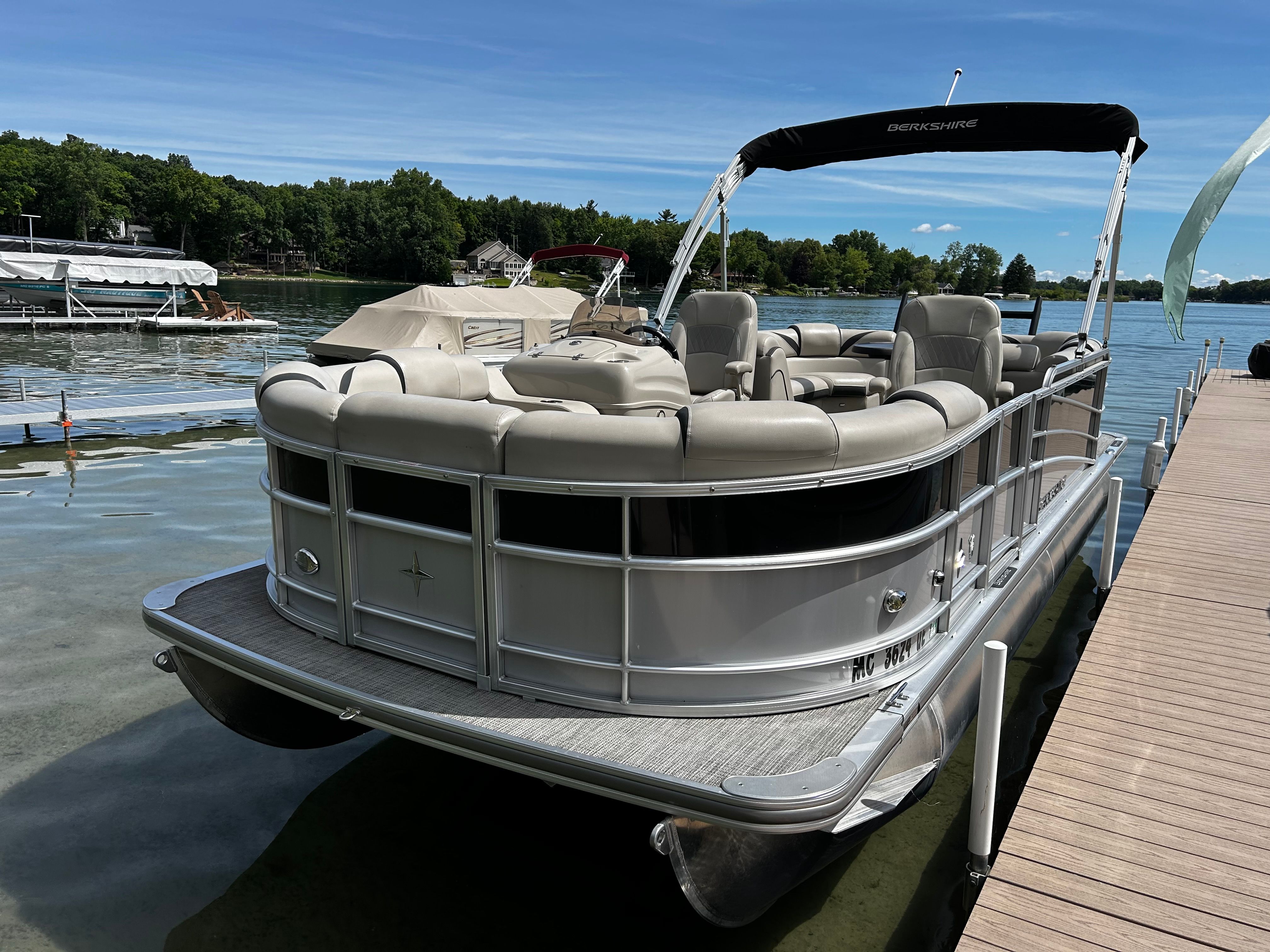 2018 Berkshire 21 RFX STS