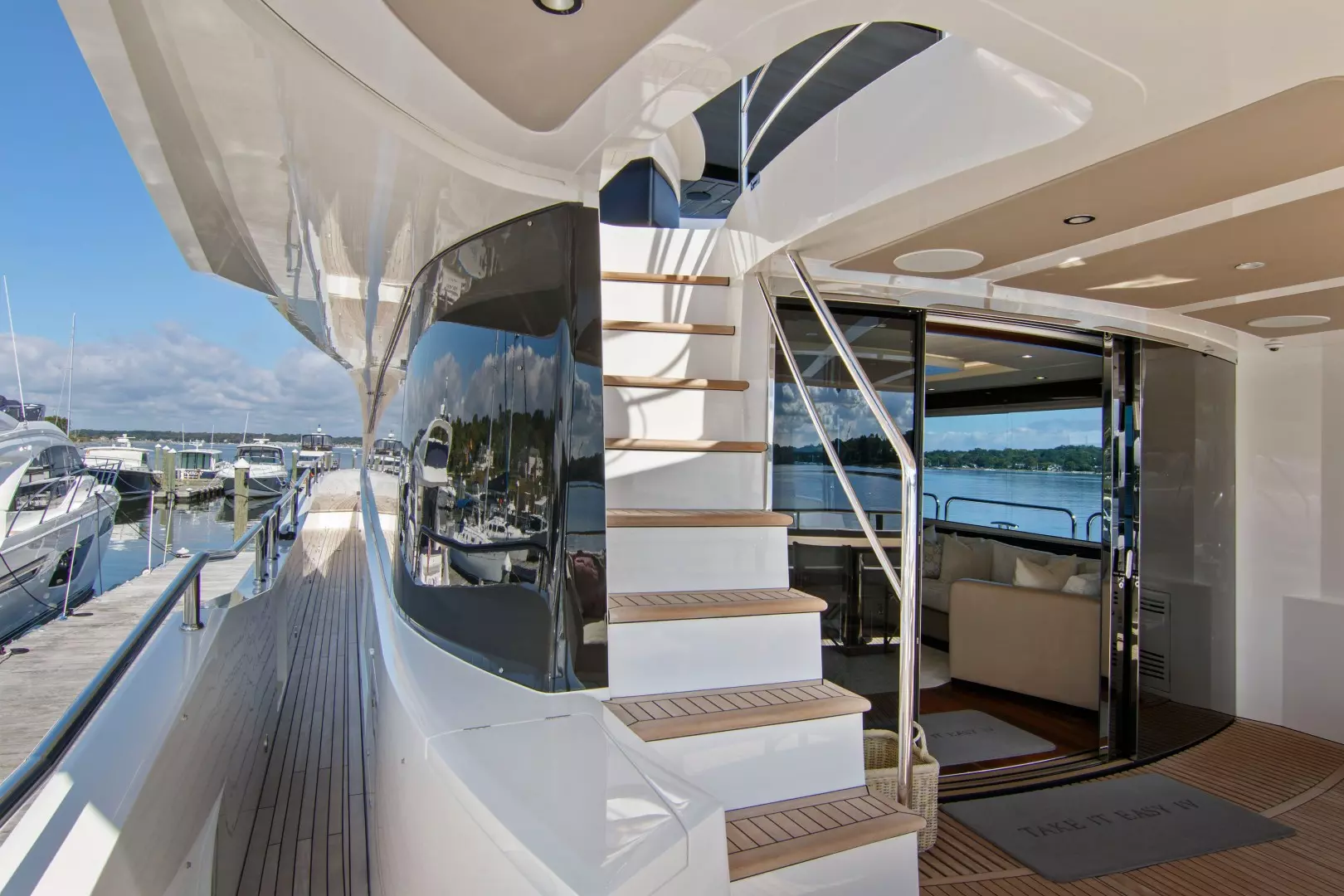 2019 Sunseeker 86 Yacht - Image 23