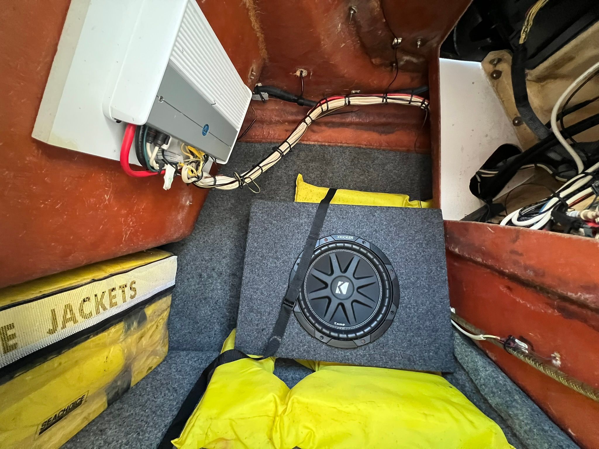 2016 Yamaha Boats AR240 - 26