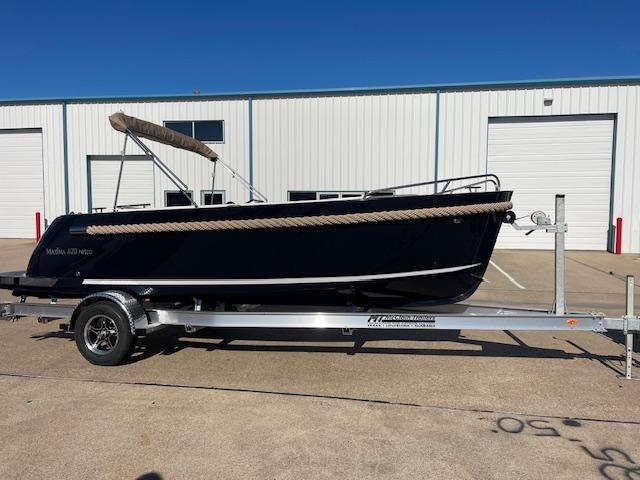 2023 Maxima 620 Retro