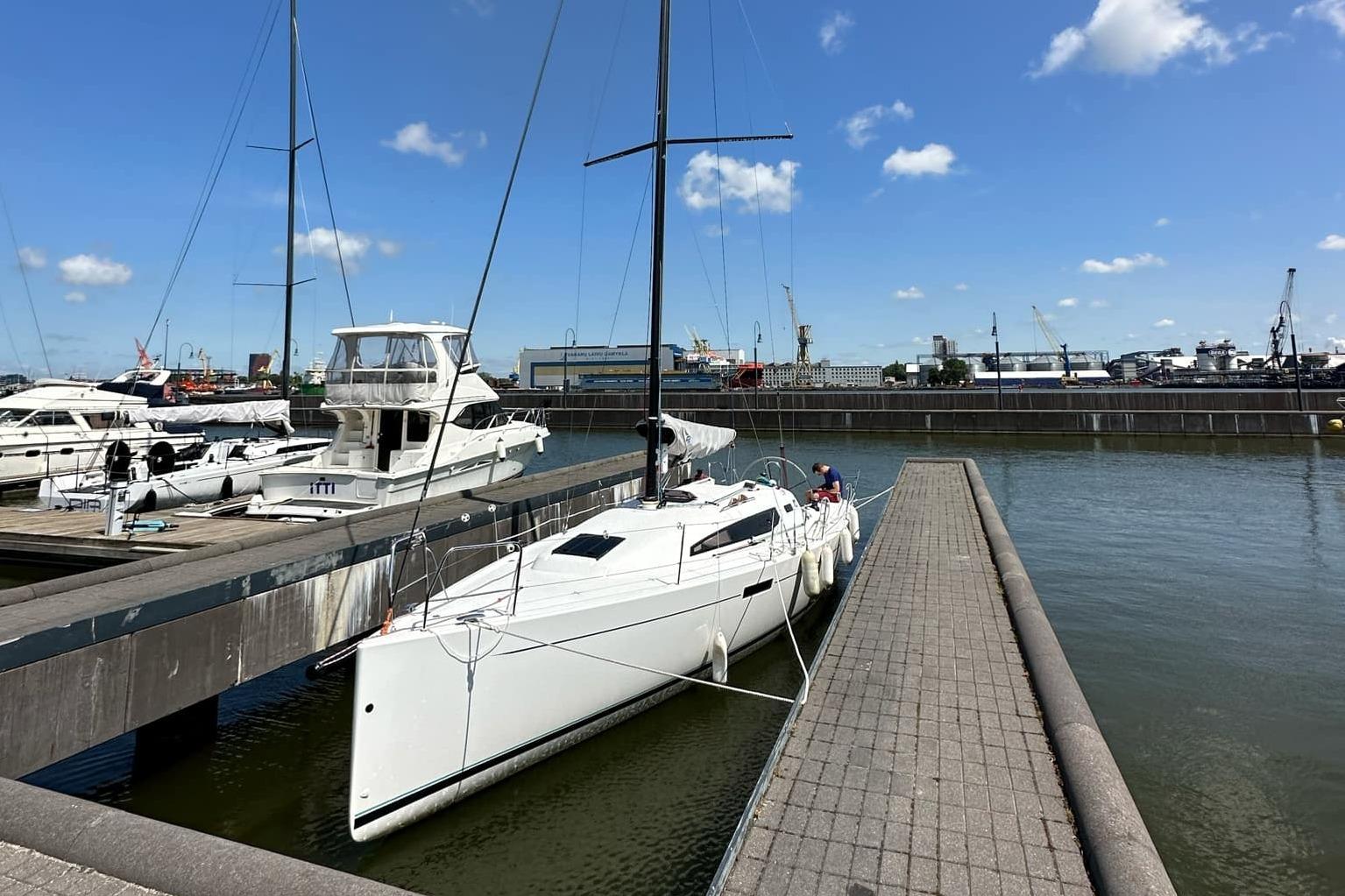2022 J Boats J/112E