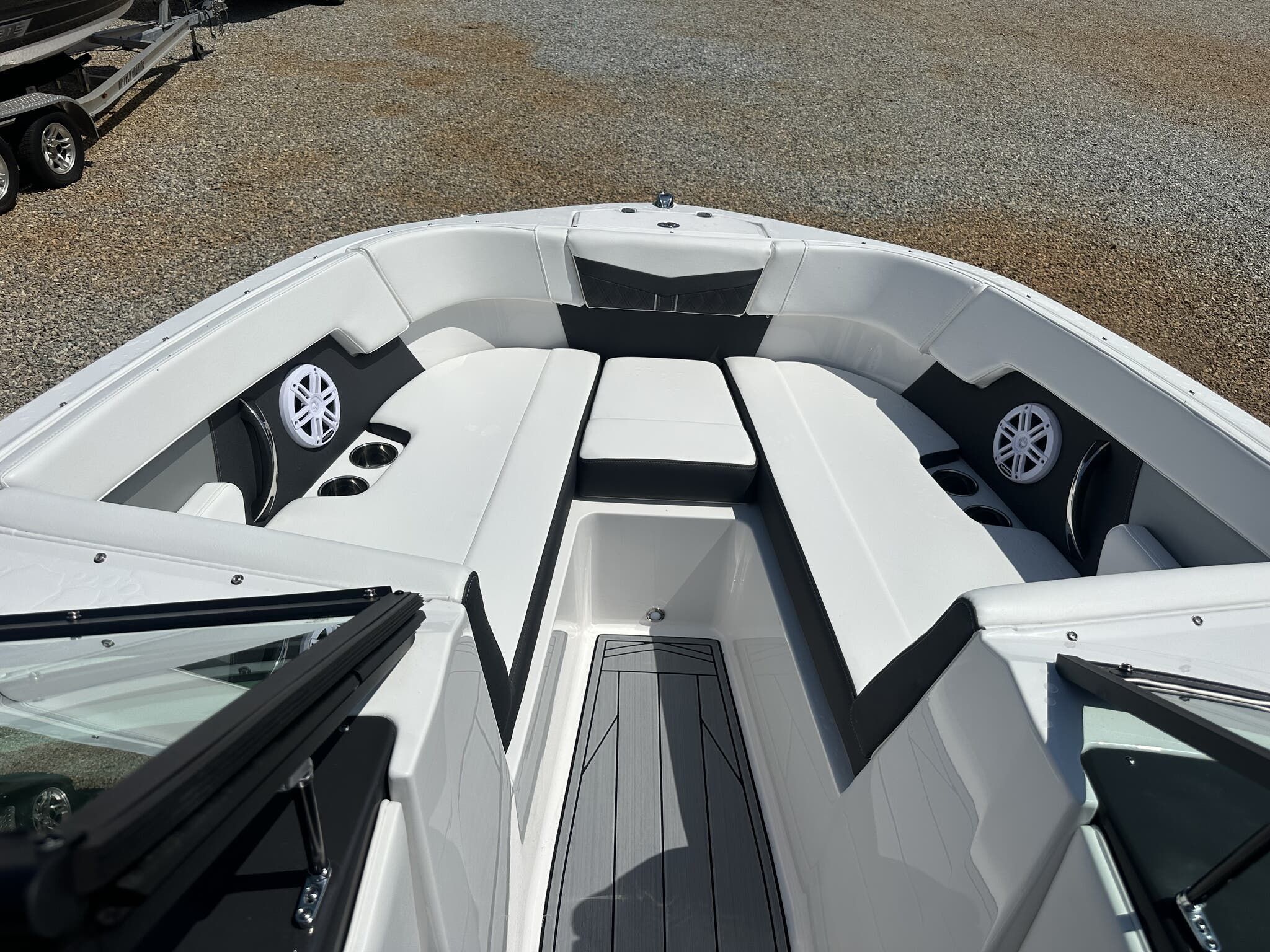 2025 Monterey M-22 - 10