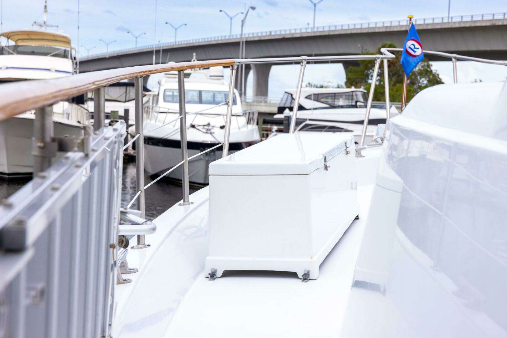 1989 Hatteras 80 Cockpit Motor Yacht - Image 5