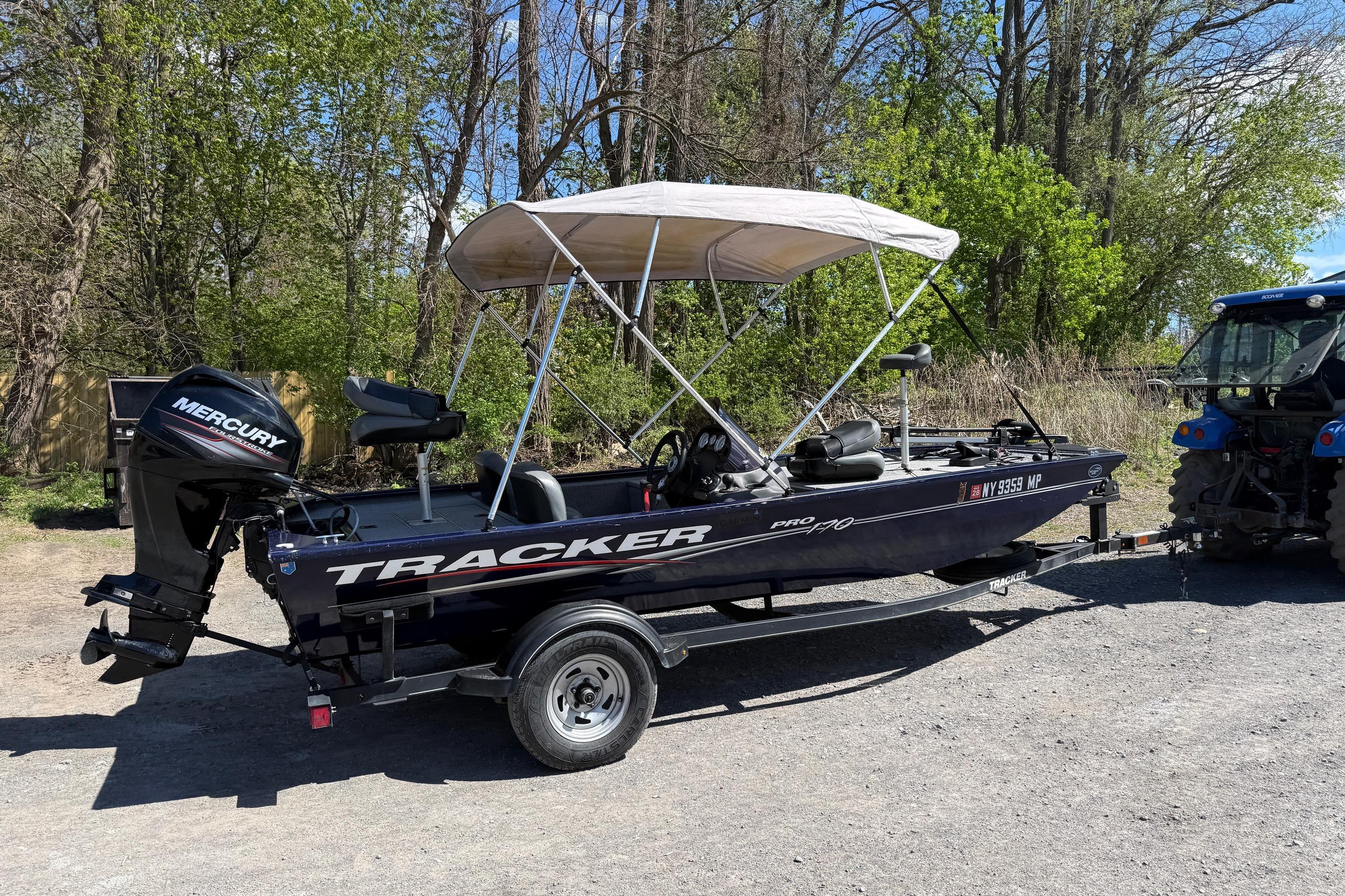 2019 Bass Tracker Pro 17