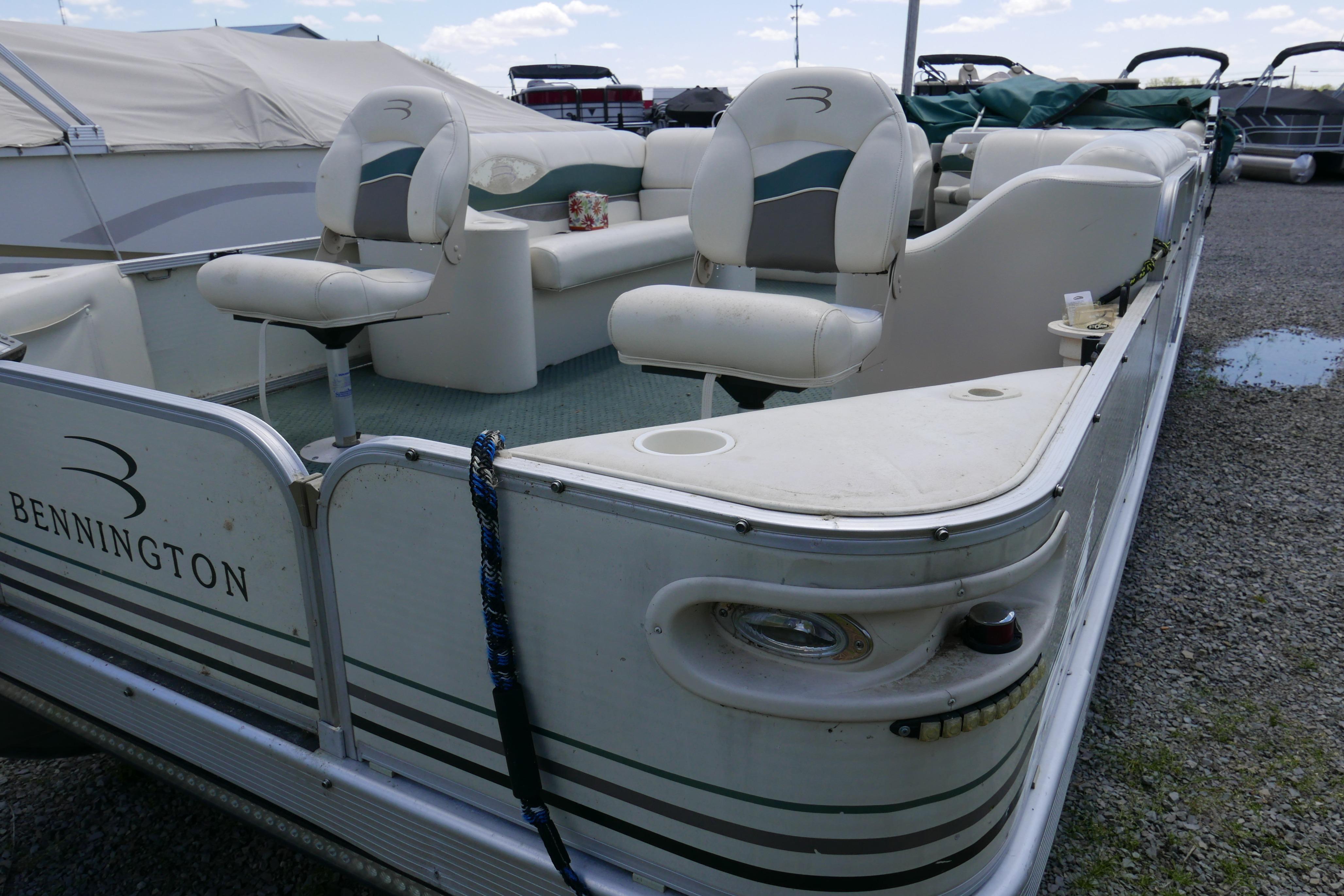 2005 Bennington 257FS