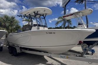 2021 Sea Fox 228 Commander