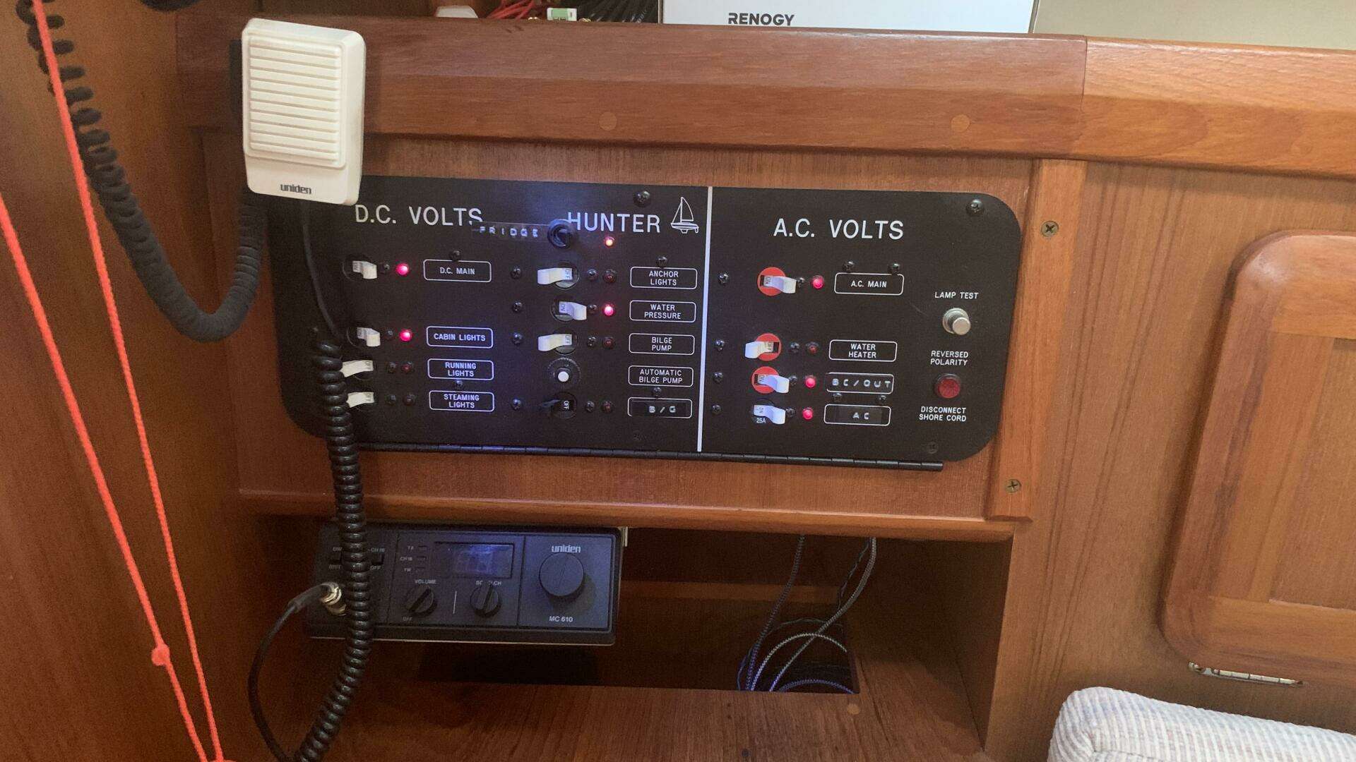 1991 Hunter 30 T - Image 22