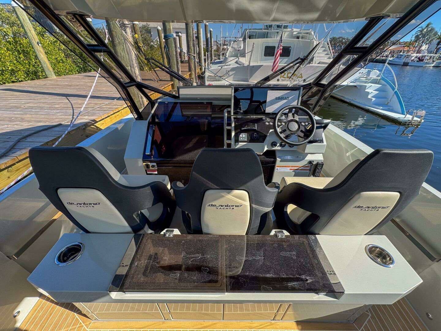 2026 De Antonio Yachts D32 - Image 14