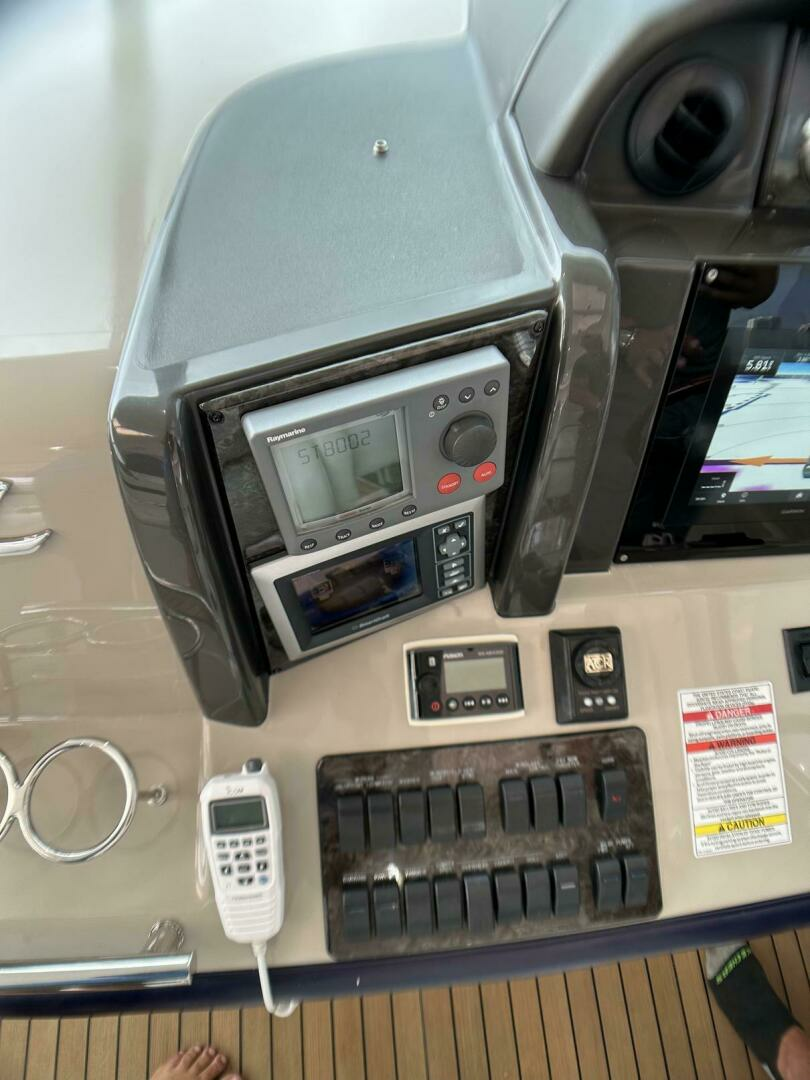 2008 Sea Ray 480 Sundancer - Image 35
