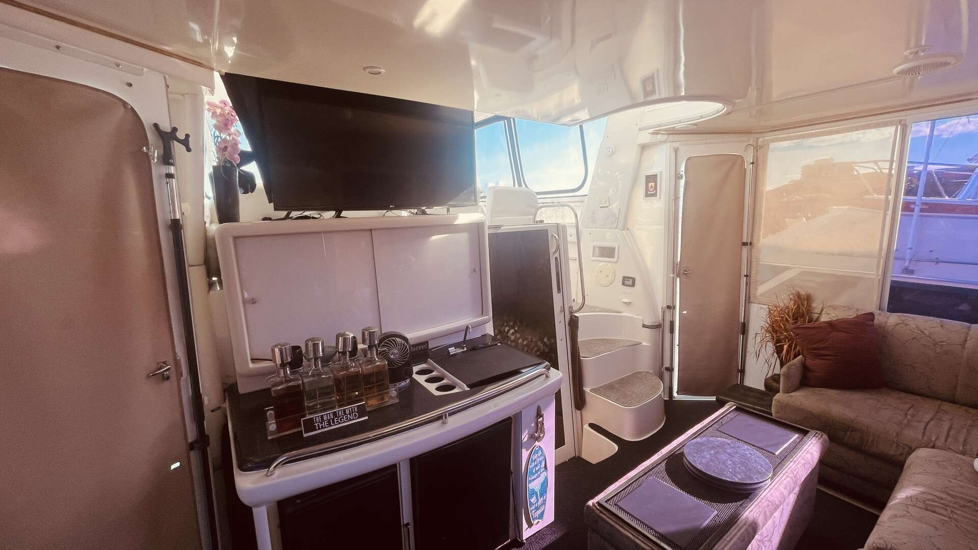 1997 CARVER YACHTS 500 COCKPIT MY - Image 41