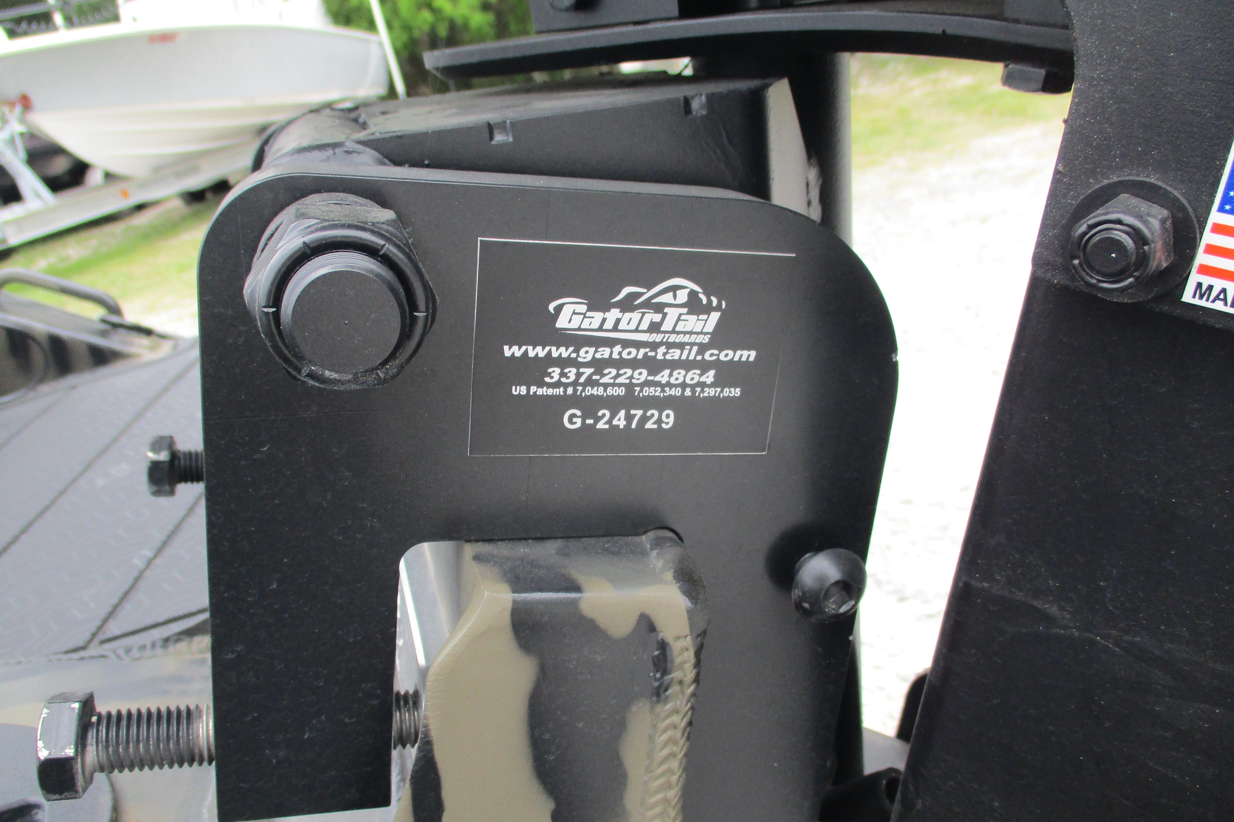 Close-up of Gator Tail 1854 Extreme 2026 model with contact details and patent numbers.