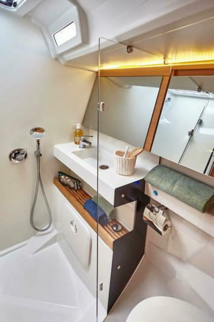 2026 Jeanneau Sun Odyssey 440 - Image 18