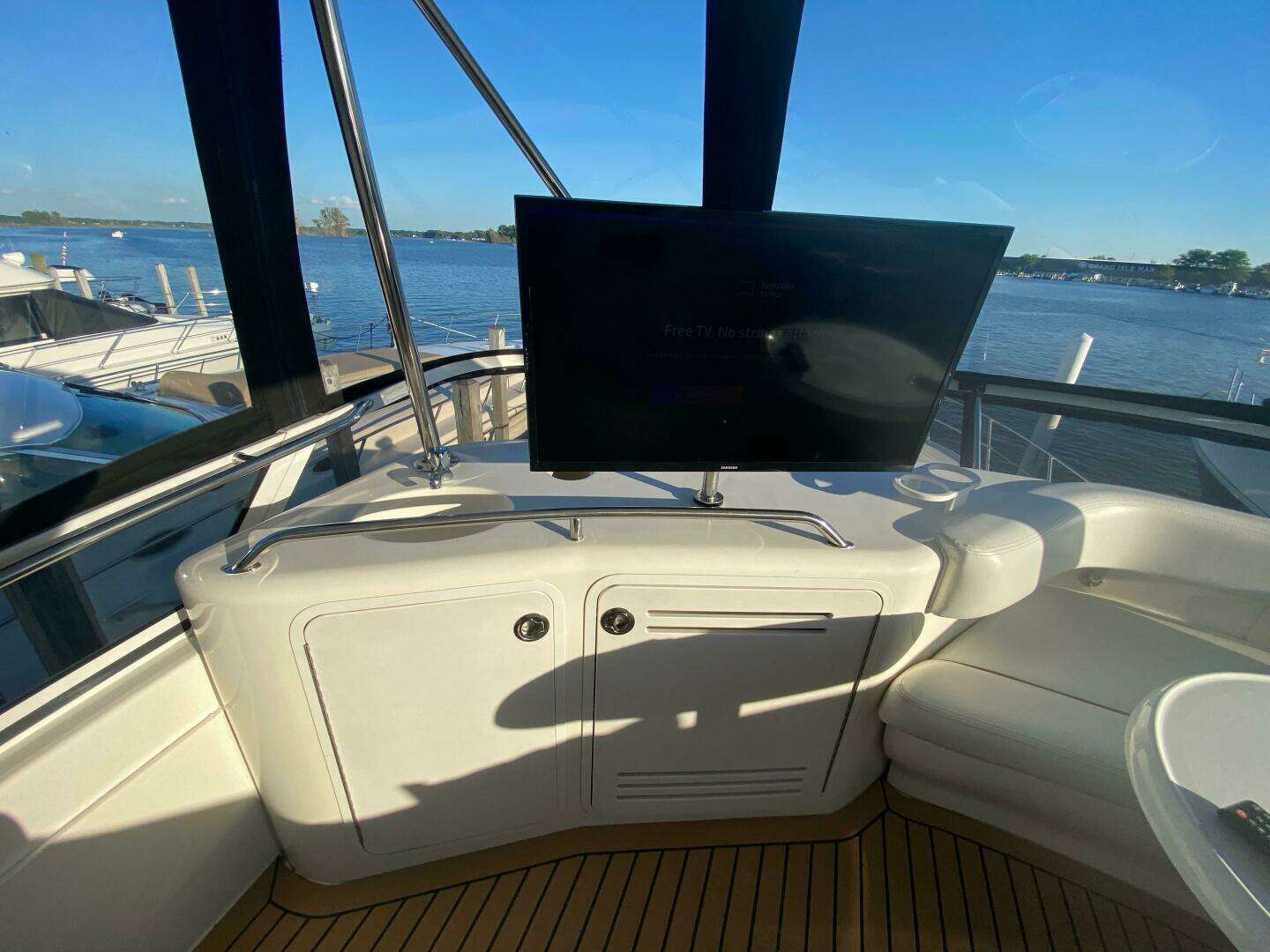 1998 Sea Ray 480 Sedan Bridge - Image 18