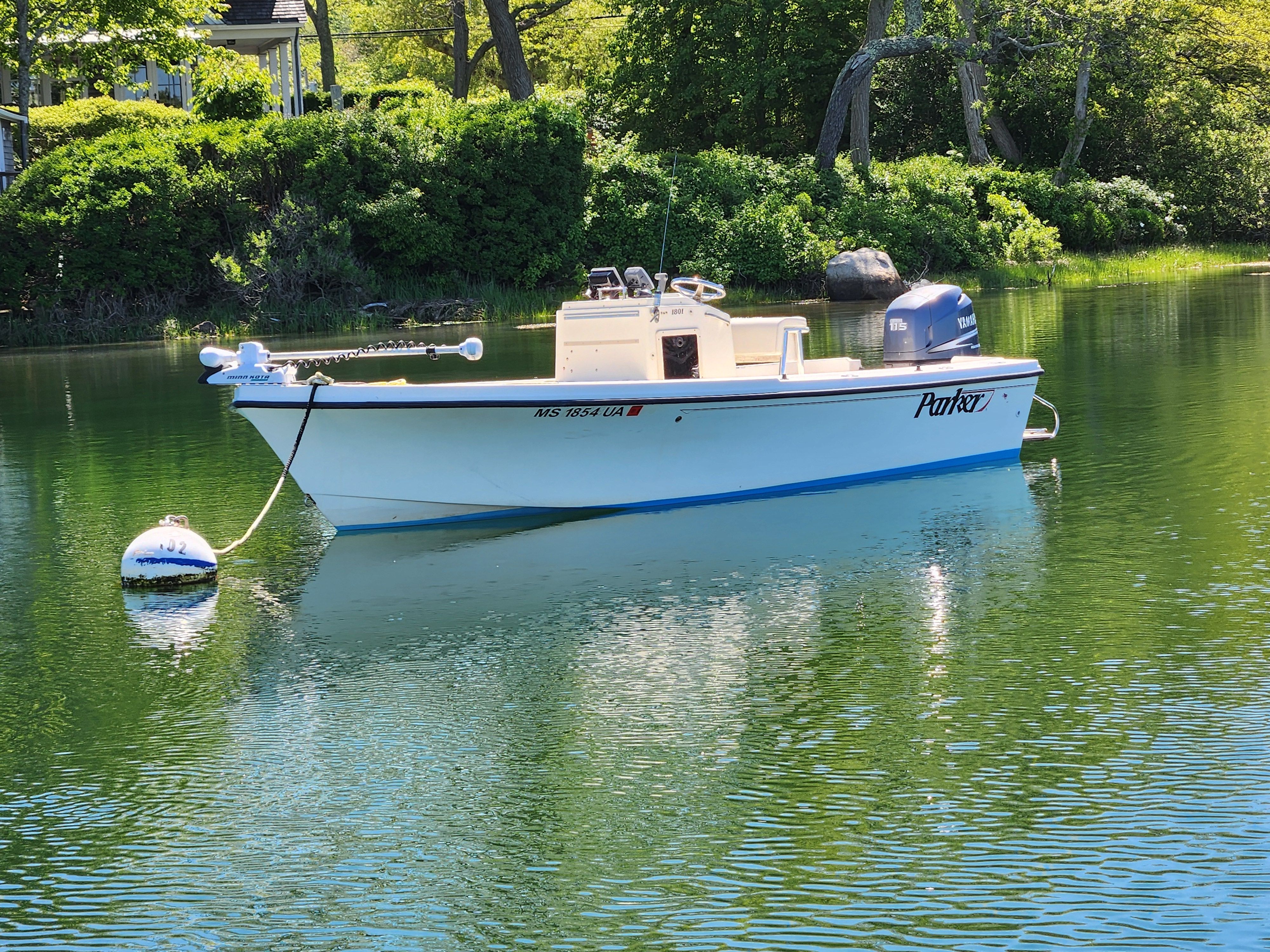2004 Parker 1801 Center Console