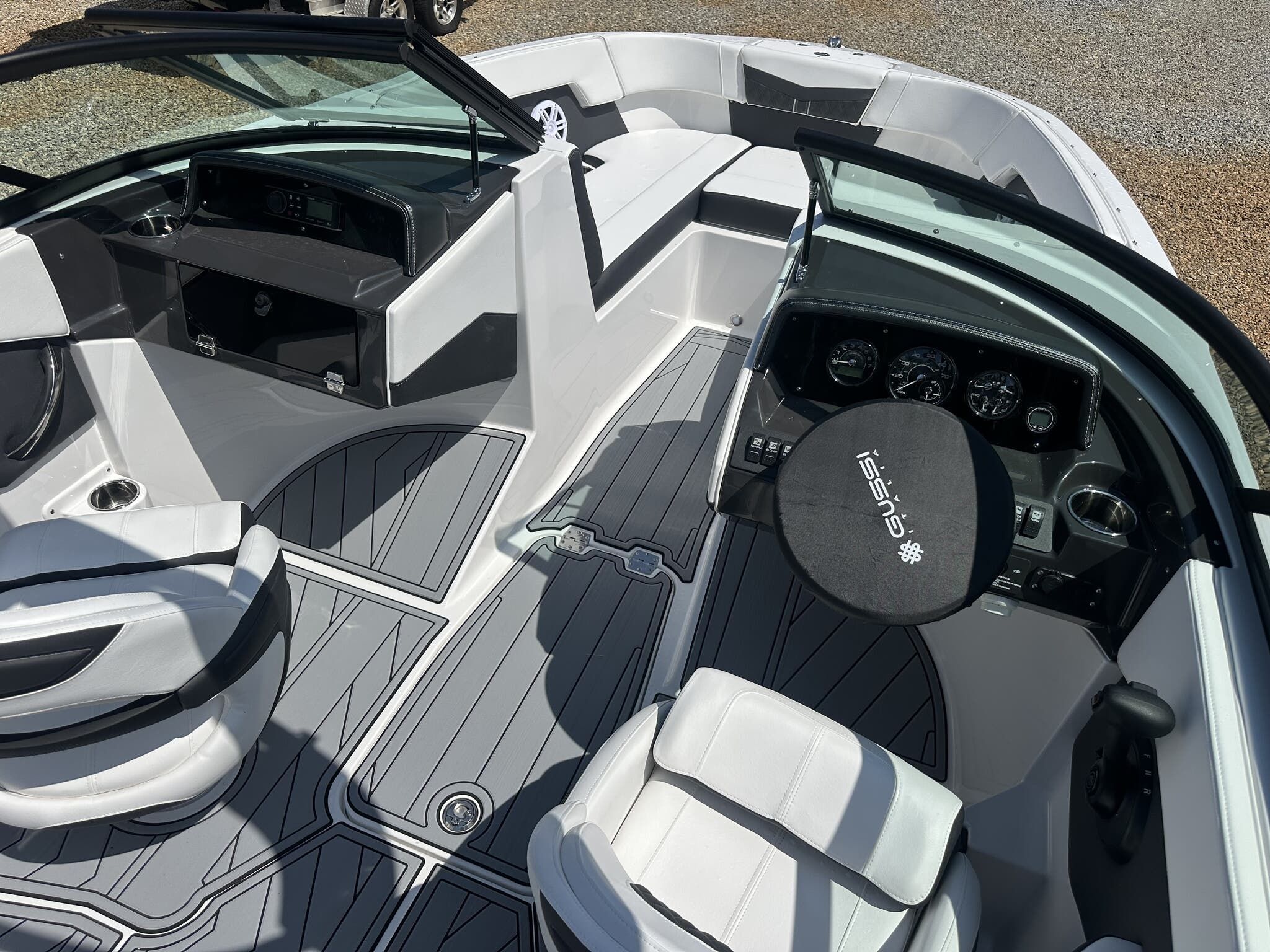 2025 Monterey M-22 - 7