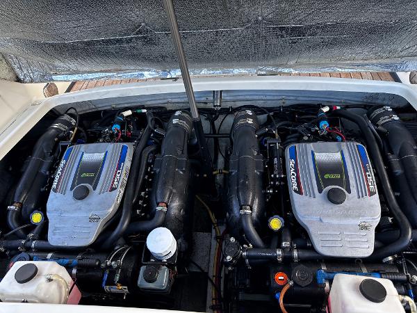 2014 Chris-Craft 28 LAUNCH boat engine compartment with twin engines.