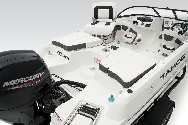 2025 Tahoe 200 S - 58