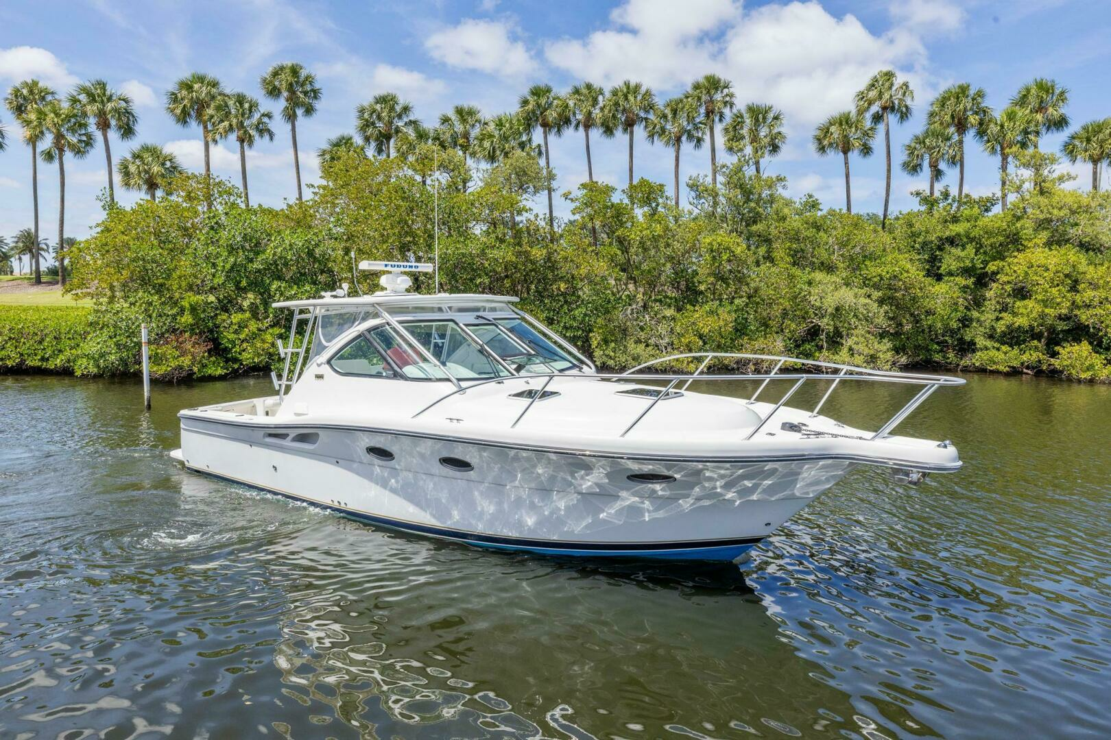 2006 Tiara Yachts 3200 Open - Image 2