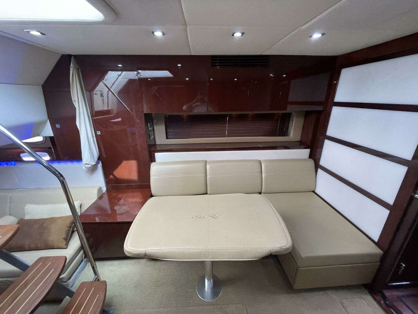 2010 Sea Ray 450 Sundancer - Image 63