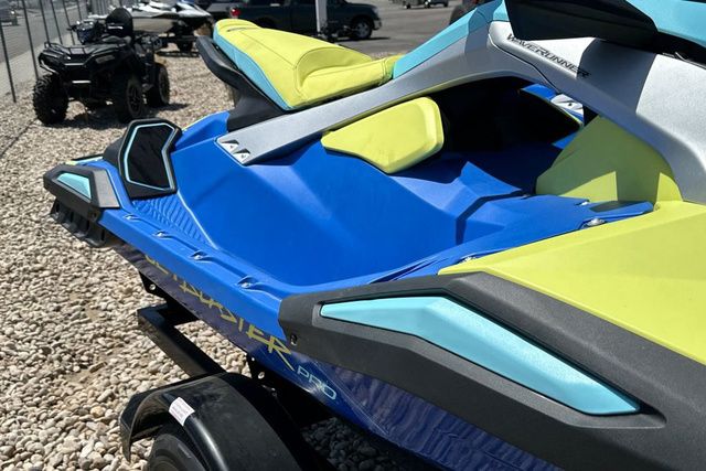 2026 Yamaha WaveRunner JETBLASTER PRO 3-AZURE BLUE/LUNAR YELLOW - 9