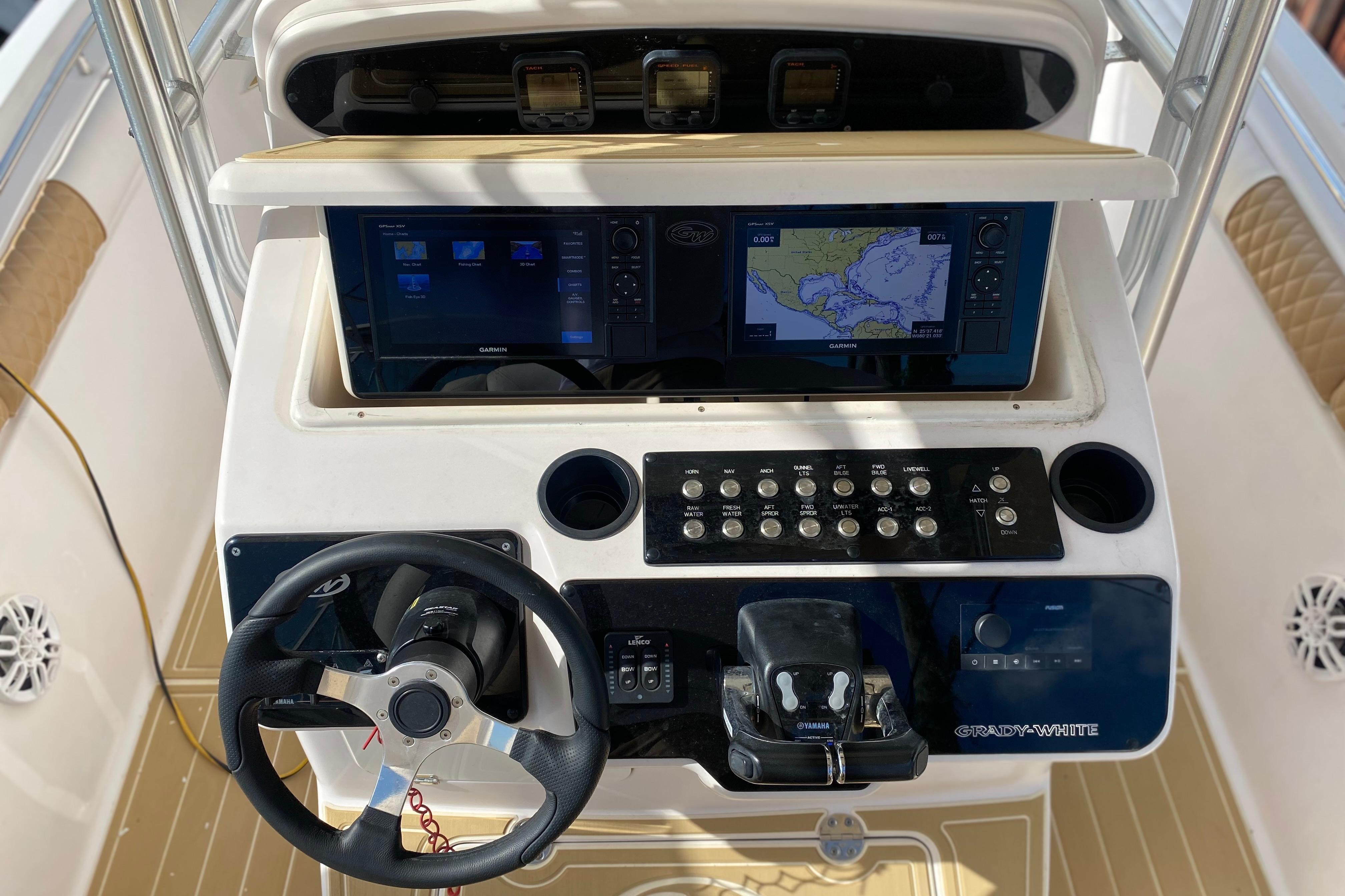 Grady-White Canyon 283 boat dashboard with navigation system and controls, 2004 model.