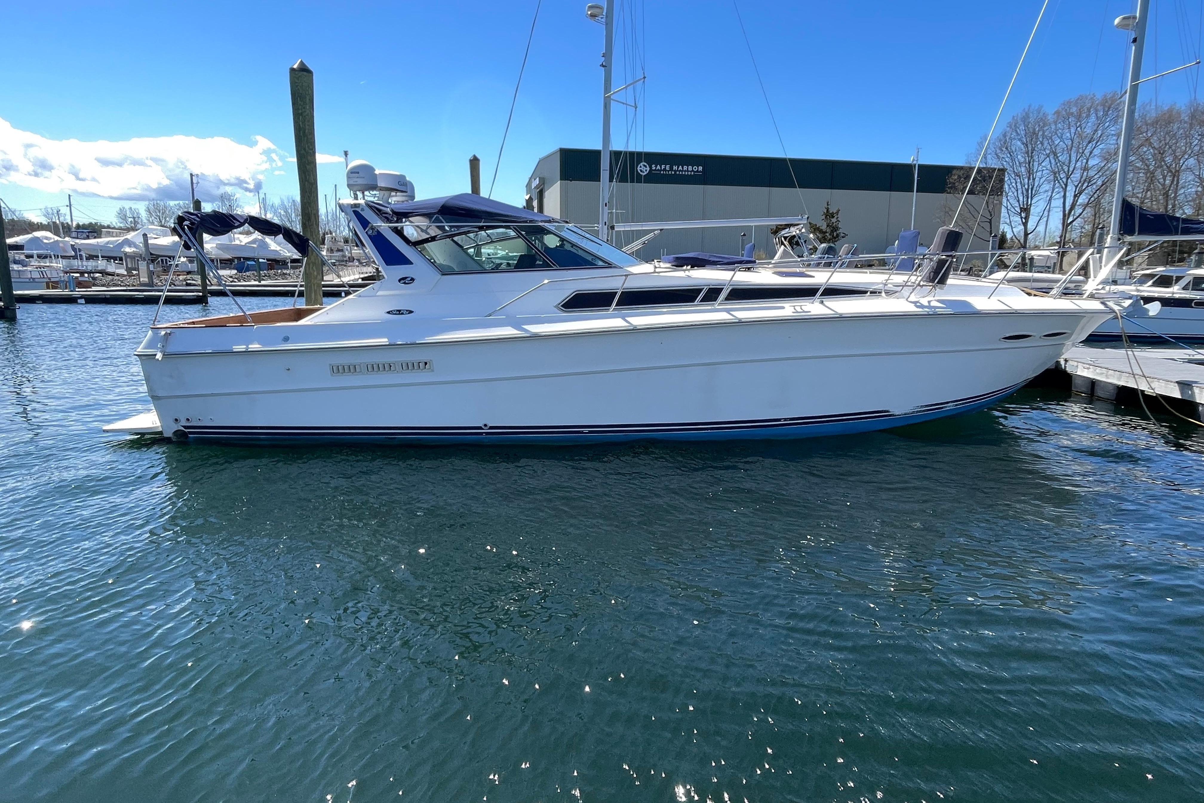1990 Sea Ray 390 Express Cruiser