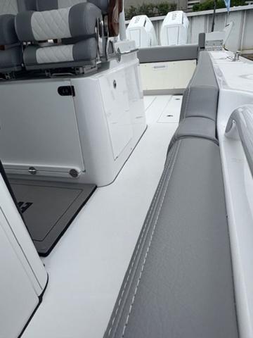 2025 Everglades 375 Center Console - 6
