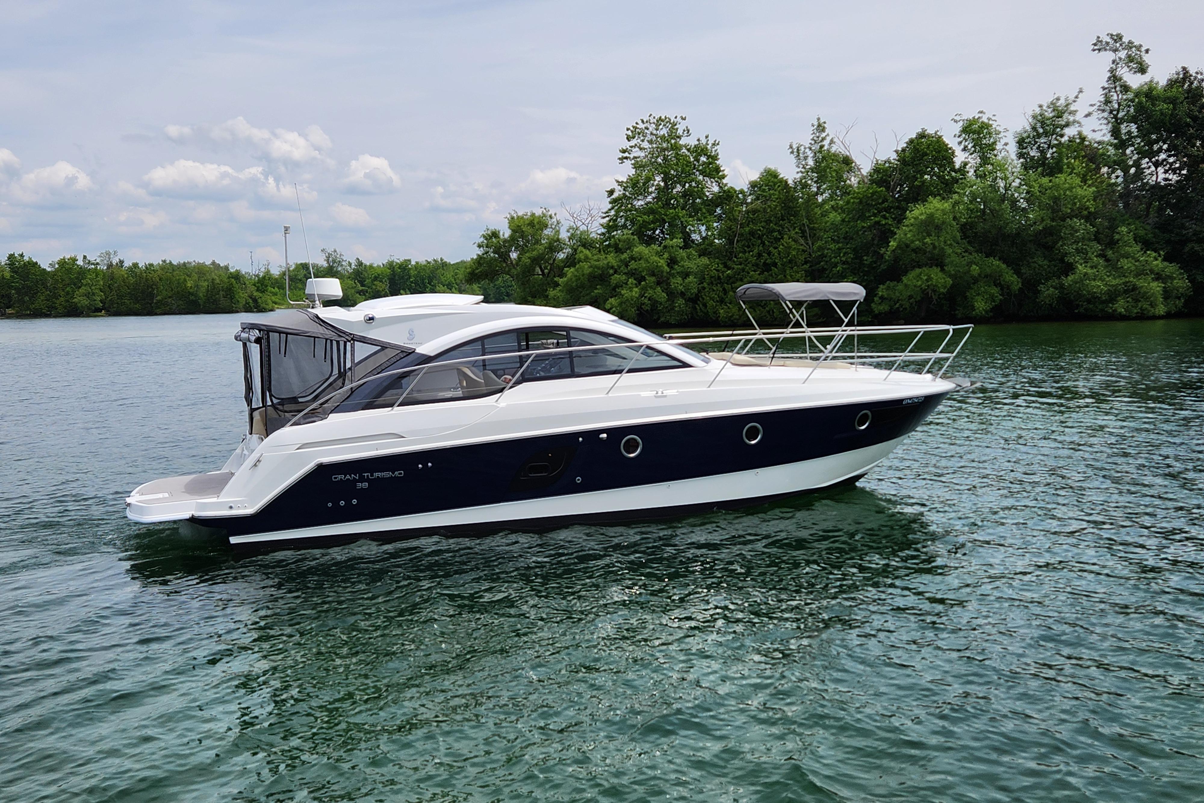 2014 Beneteau Gran Turismo 38