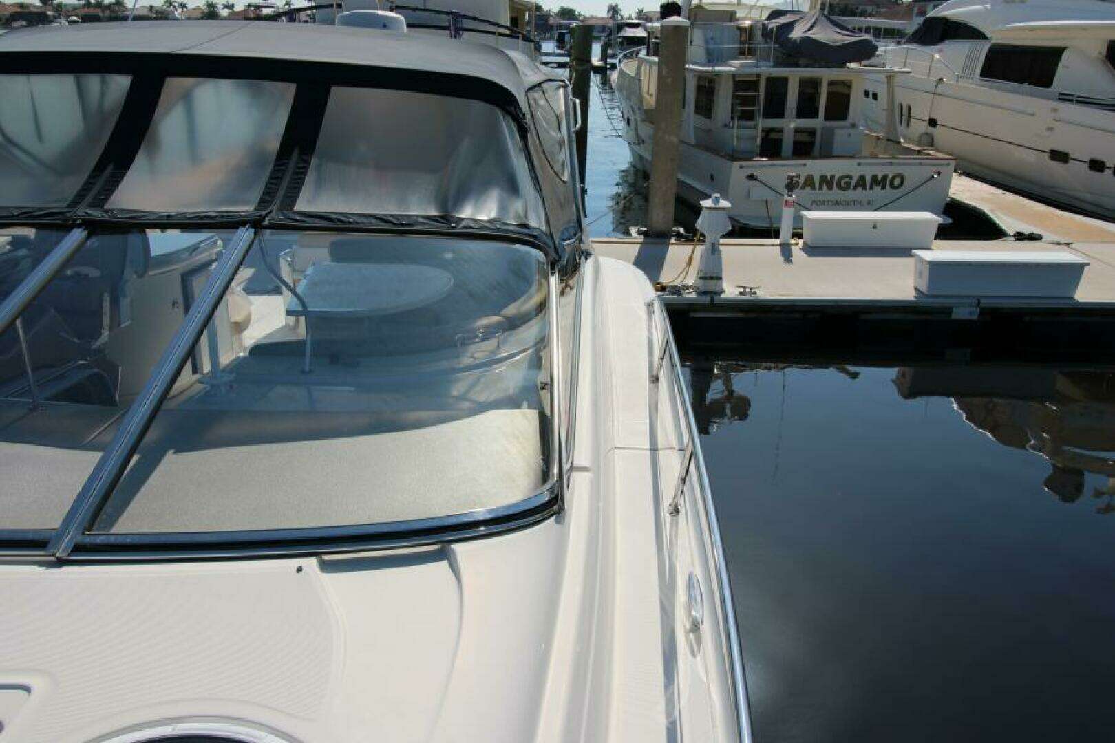 2002 Regal 4260 Commodore - Image 12