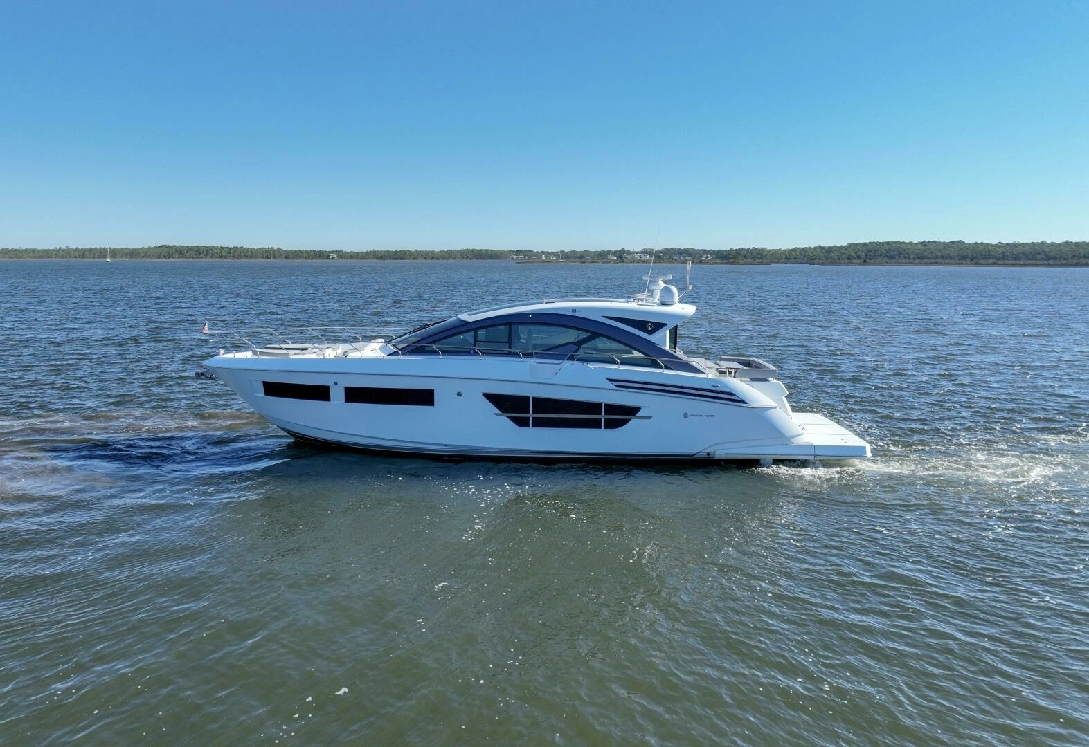 2020 Cruisers Yachts 60 Cantius - Image 48