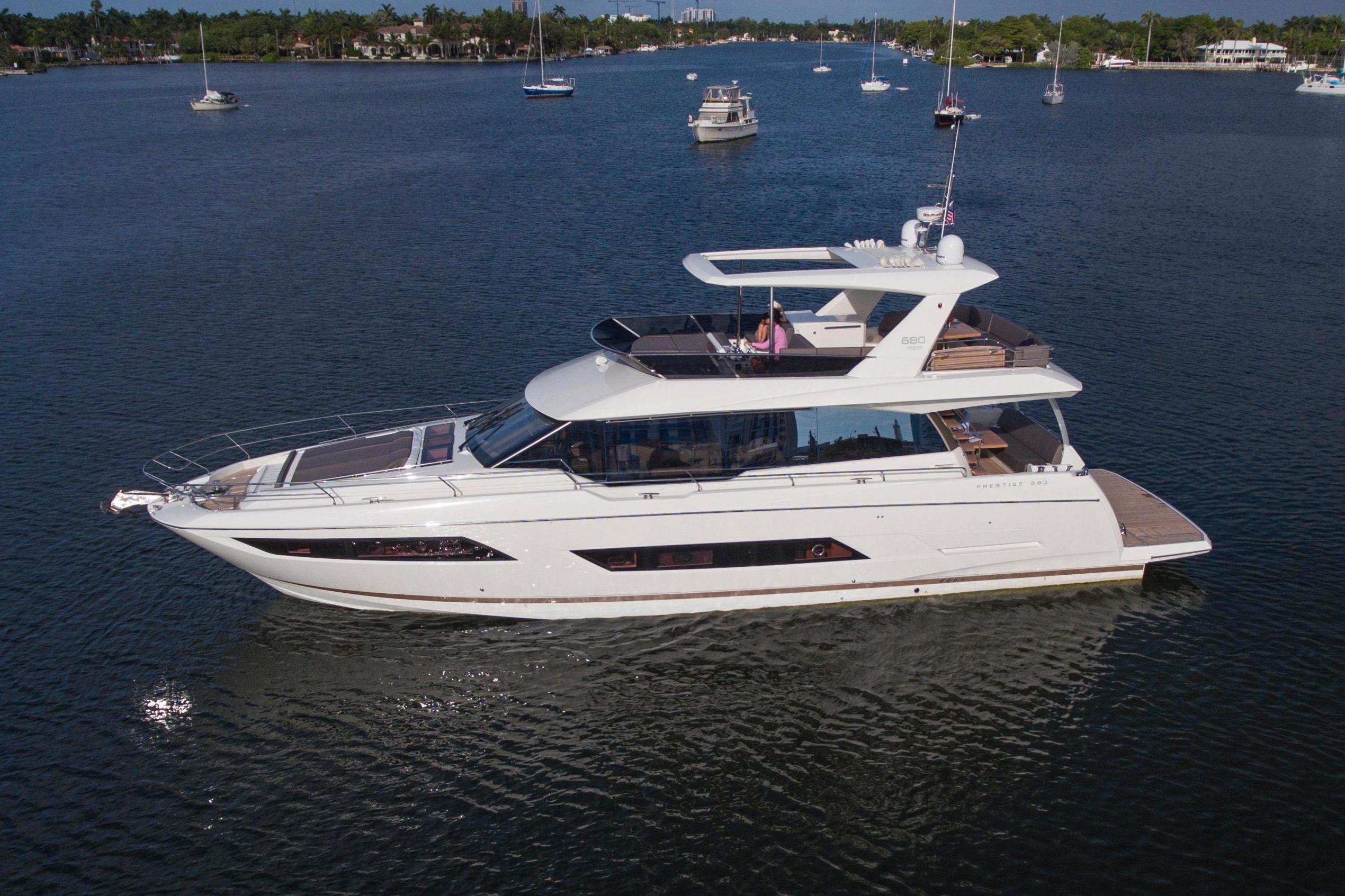 2016 Prestige 680