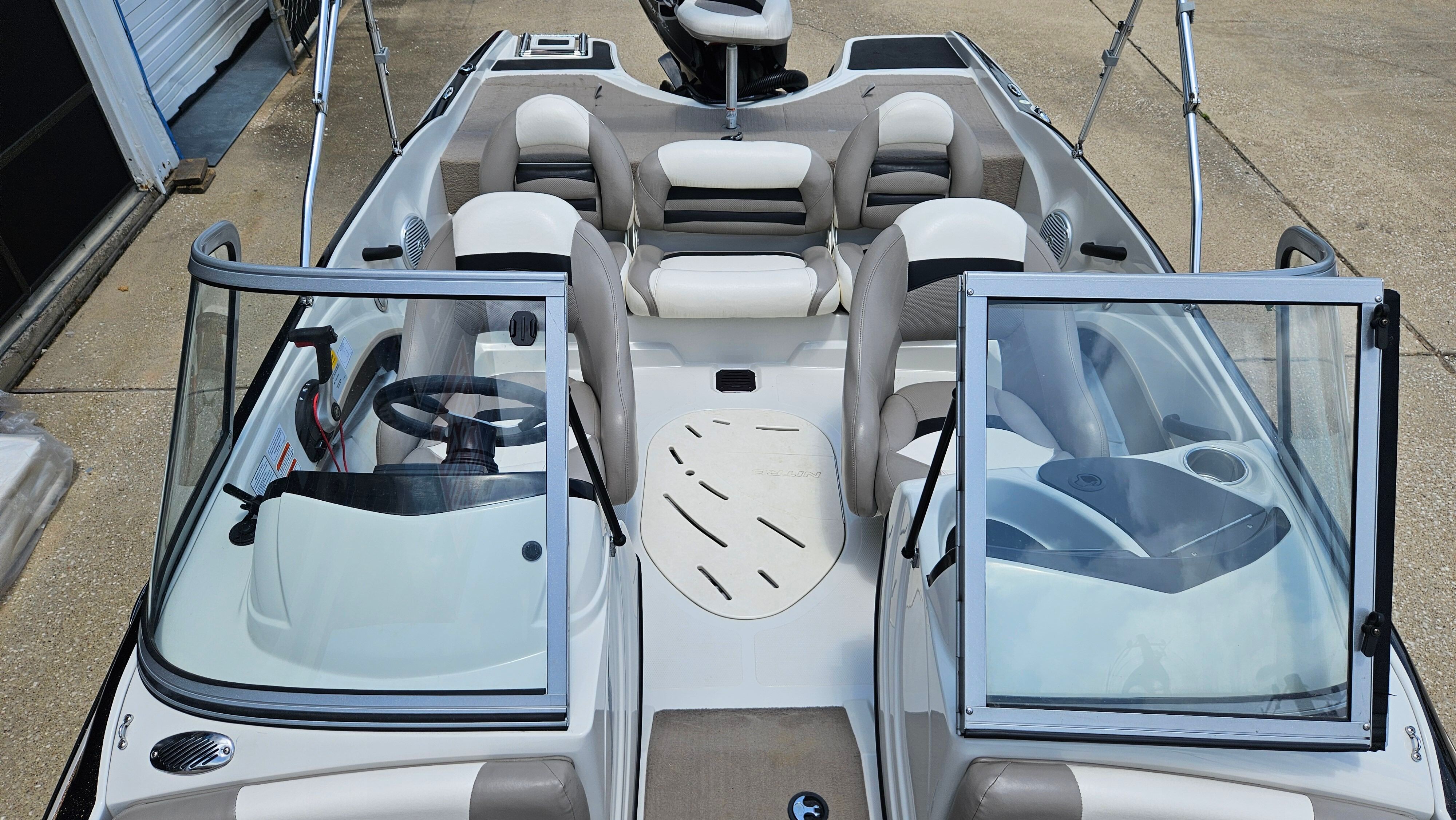 2013 NITRO Z7 SPORT - Image 17