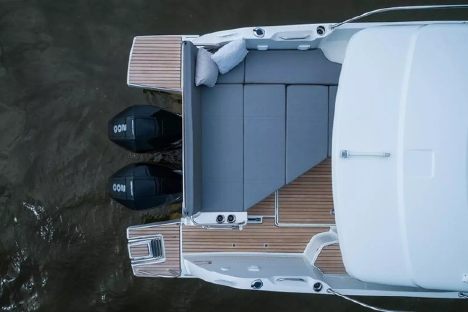 2025 Beneteau Antares 9 - Image 18
