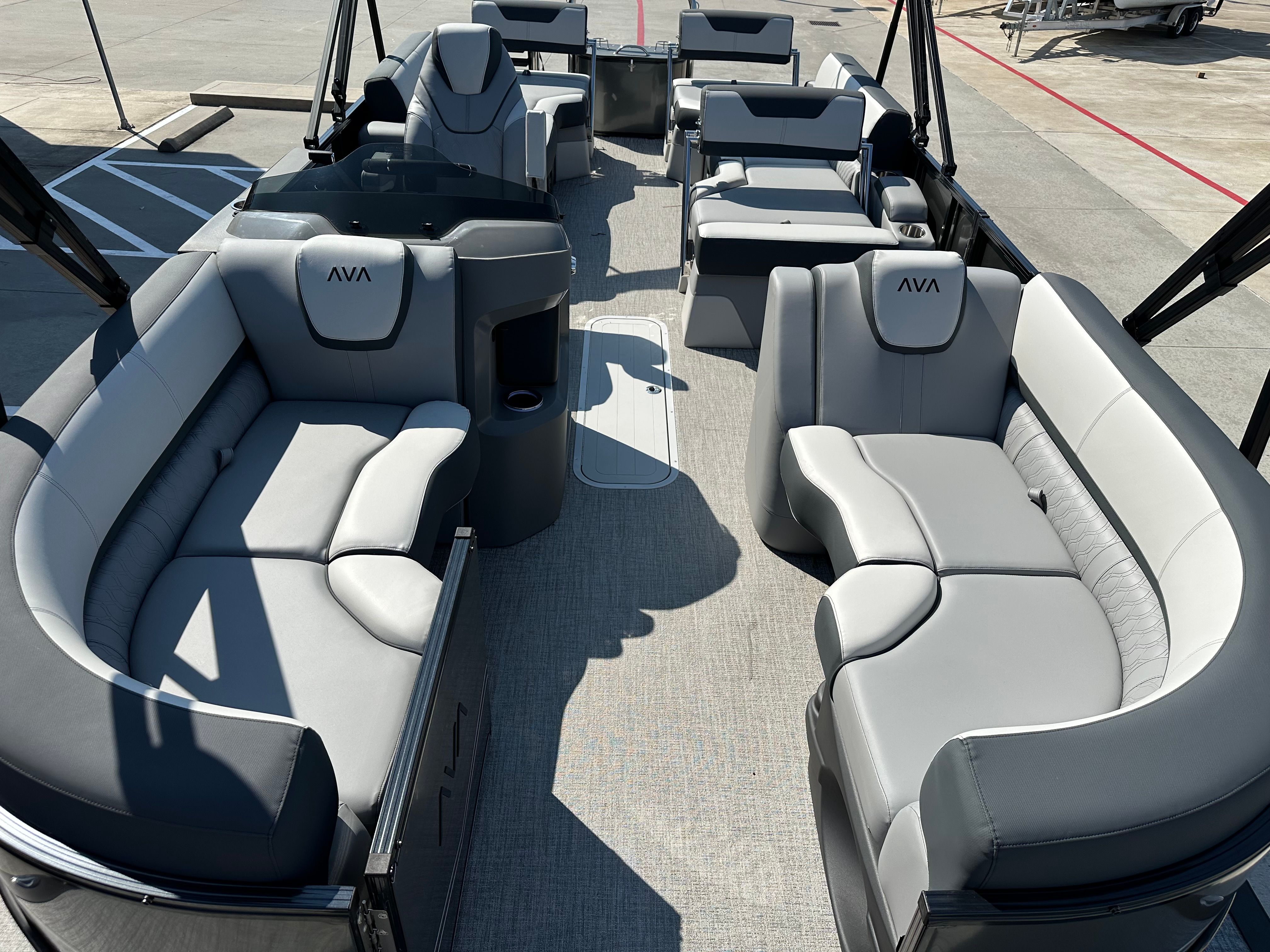 2025 Avalon LSZ Quad Lounge Shift - 23' - 11