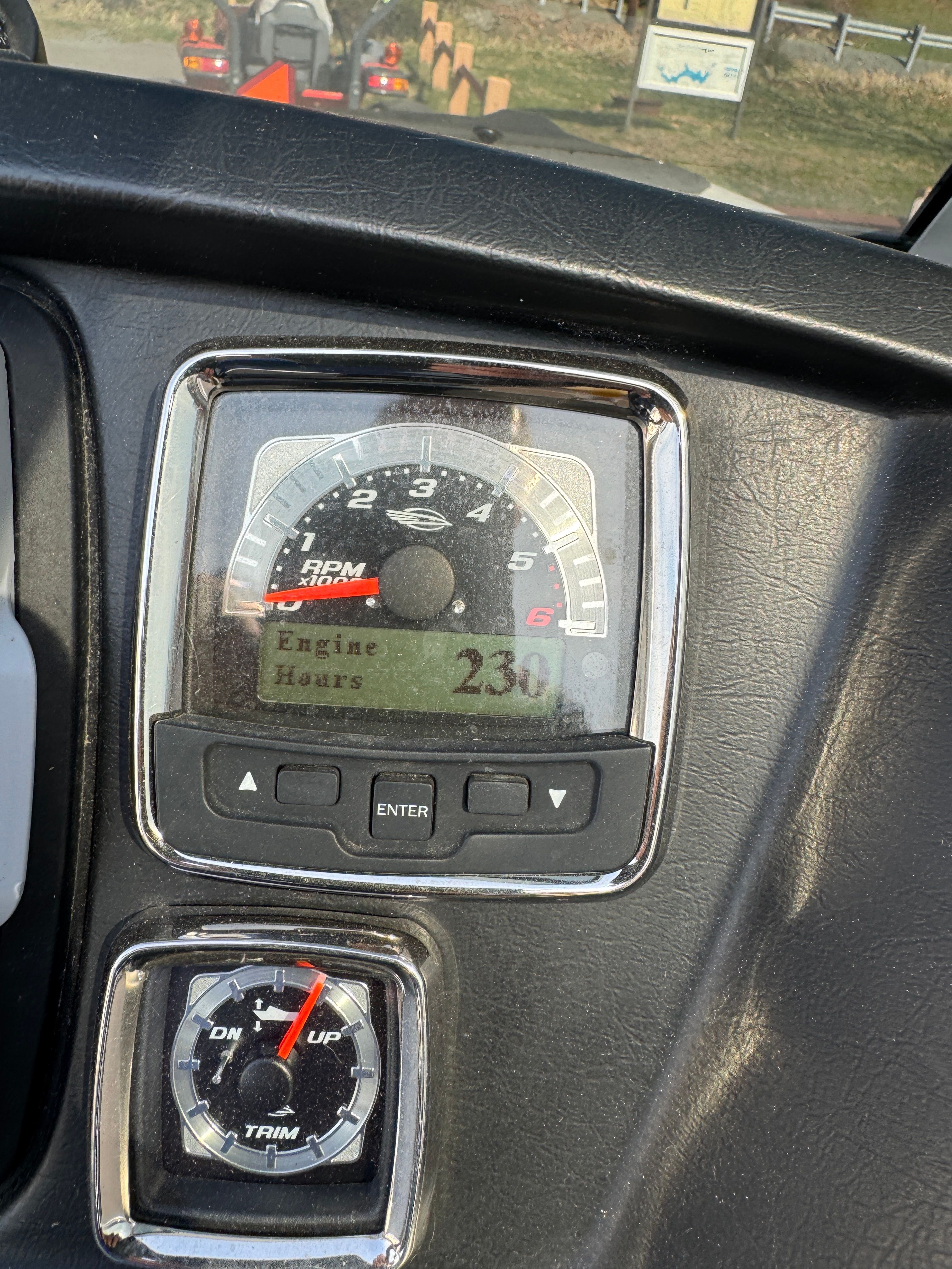 Chaparral 224 Sunesta 2012 dashboard showing 230 engine hours.