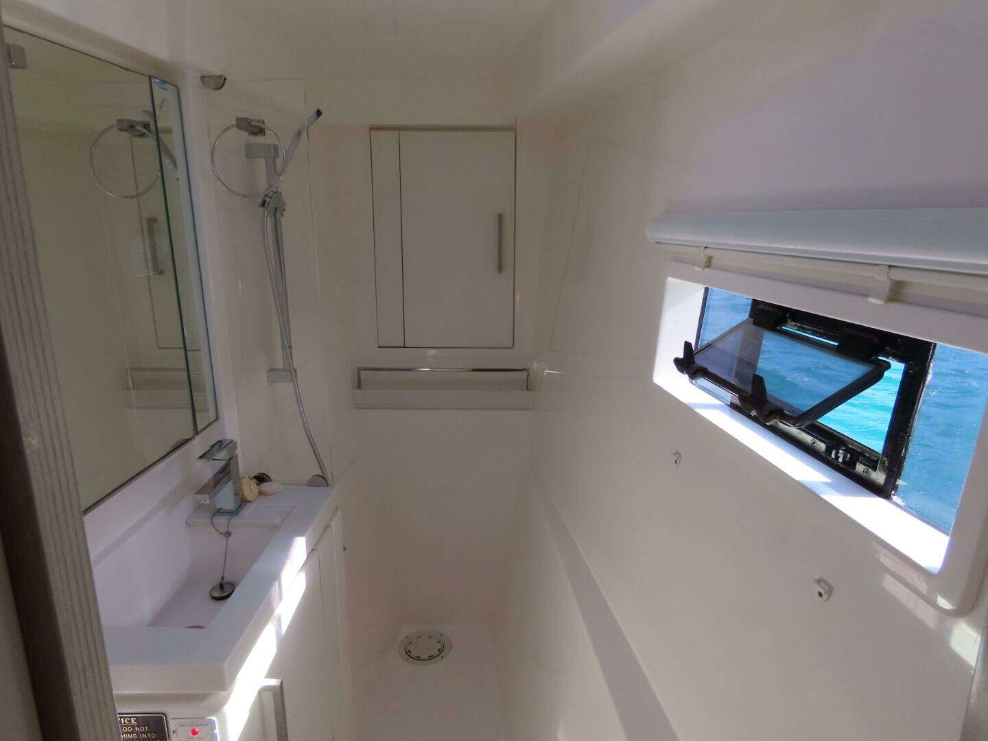 2016 Leopard 58 - Image 32