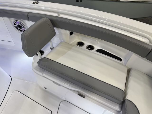 2026 Everglades 285 Center Console - 34