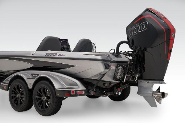 2026 Triton 21XP Patriot - 12