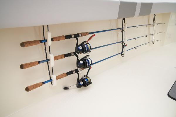 2026 Mako 214 Center Console - 44