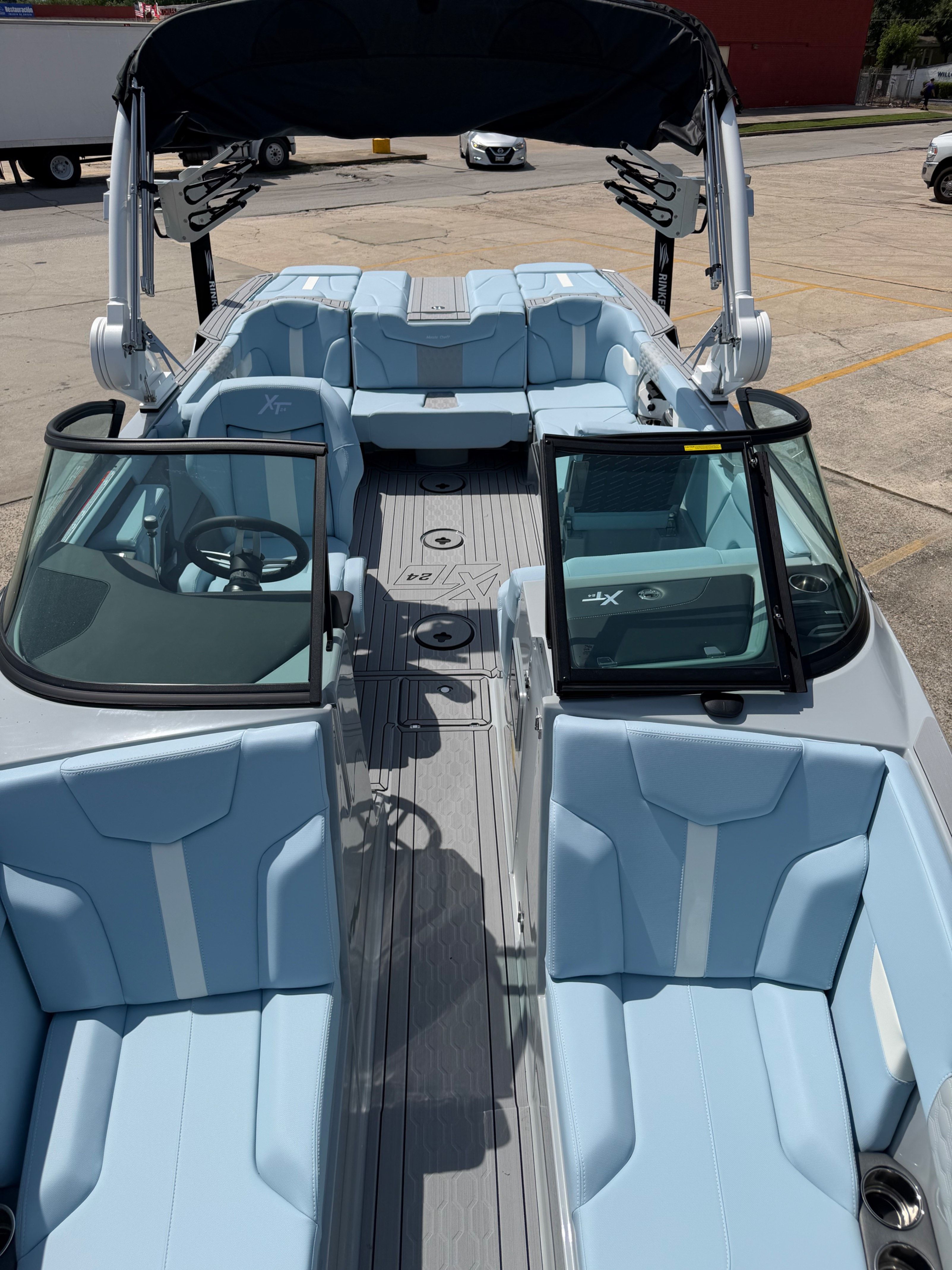 2026 MasterCraft XT24 - 8