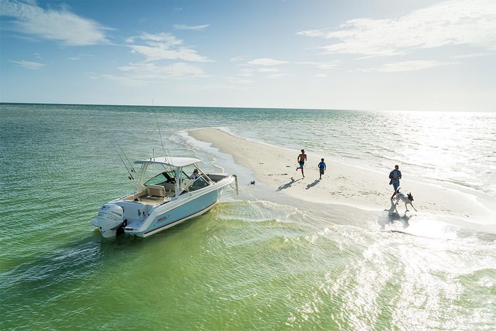 2023-Boston-Whaler-240-Vantage-MarineMax