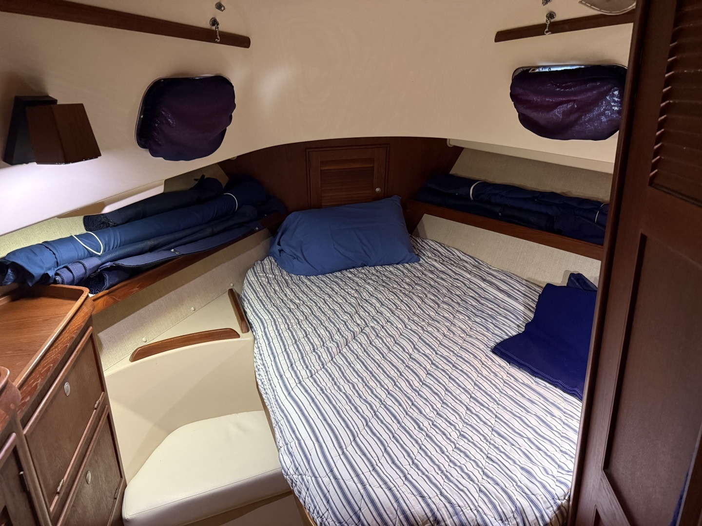 1997 Island Packet 350 - Image 11