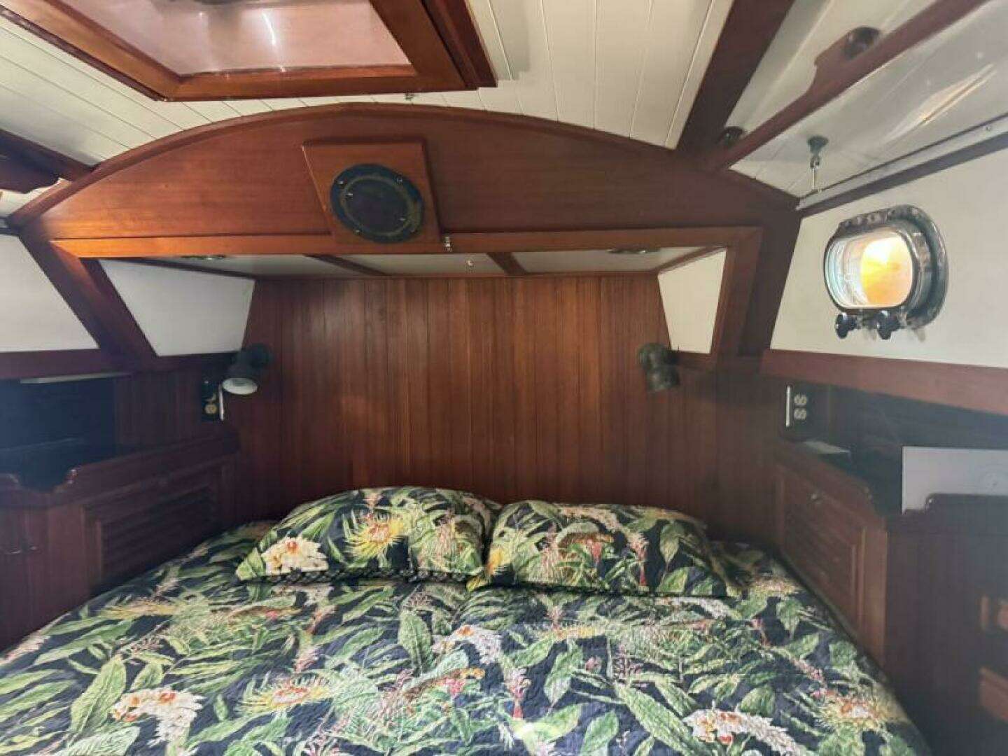 1988 Shannon 50 - Image 115