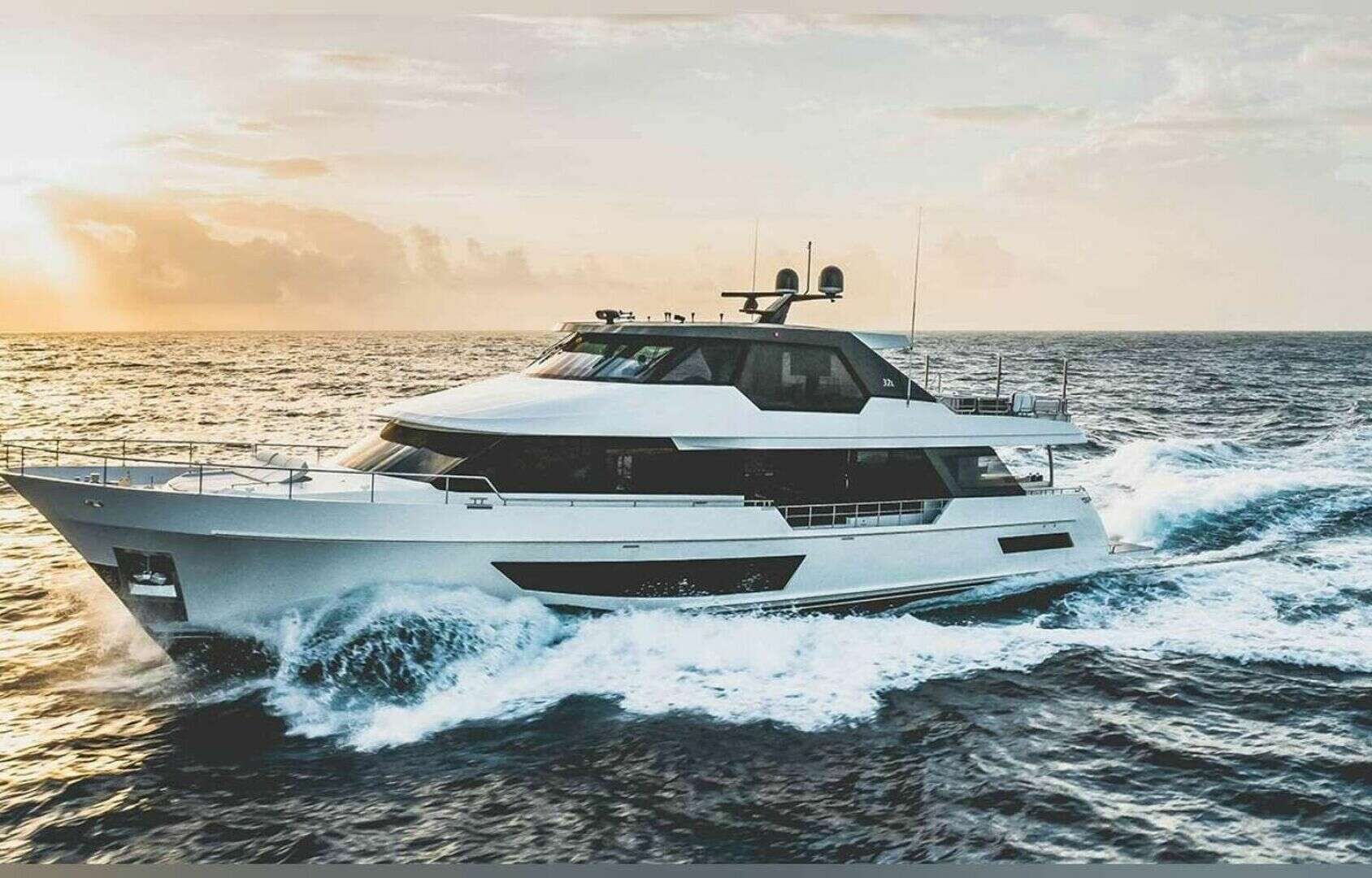 2022 Ocean Alexander 32L - Image 7