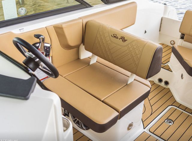 2026 Sea Ray 230 SDX - 4